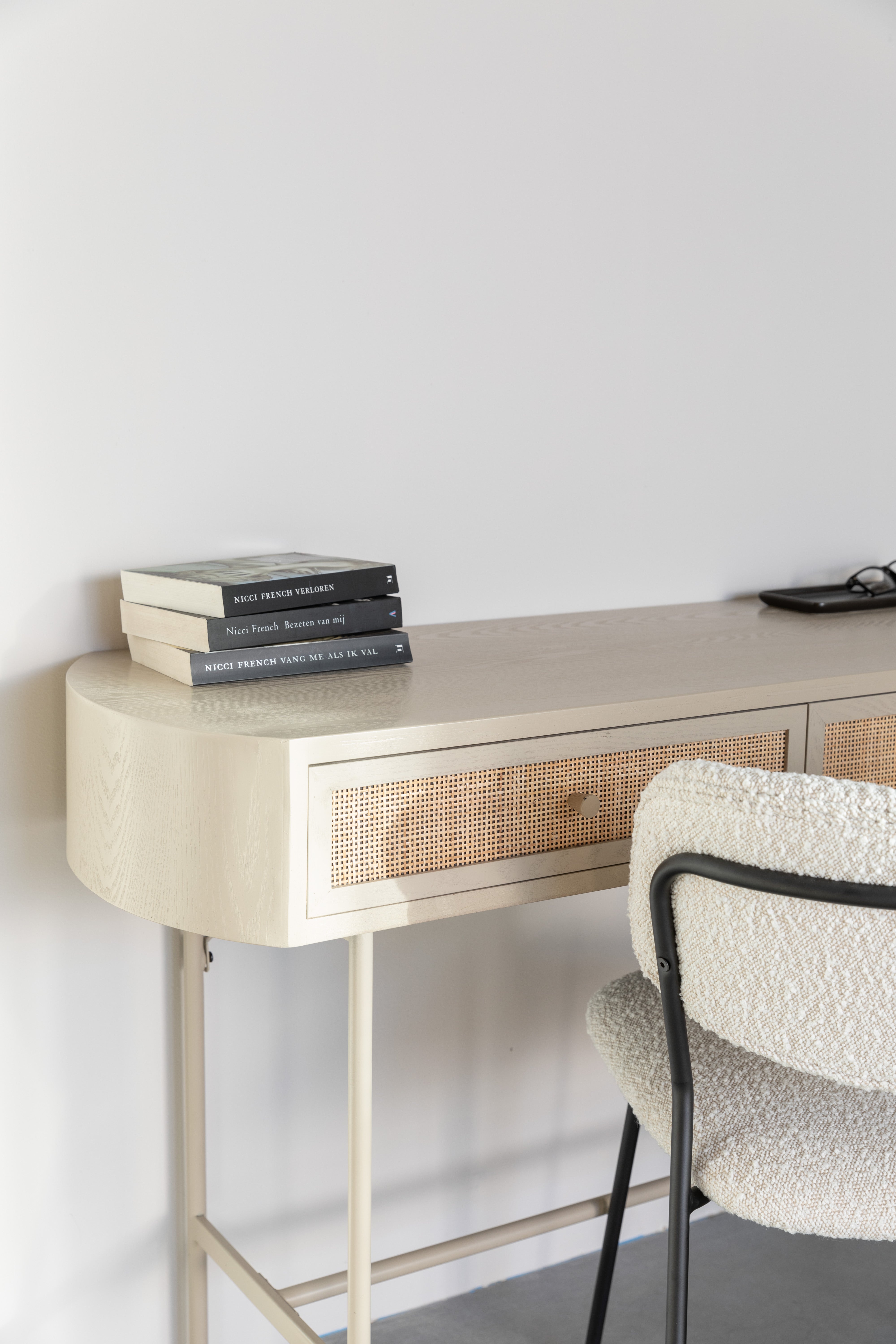 Toaletka AMAYA beżowy z rattanem – metal, White Label Living
