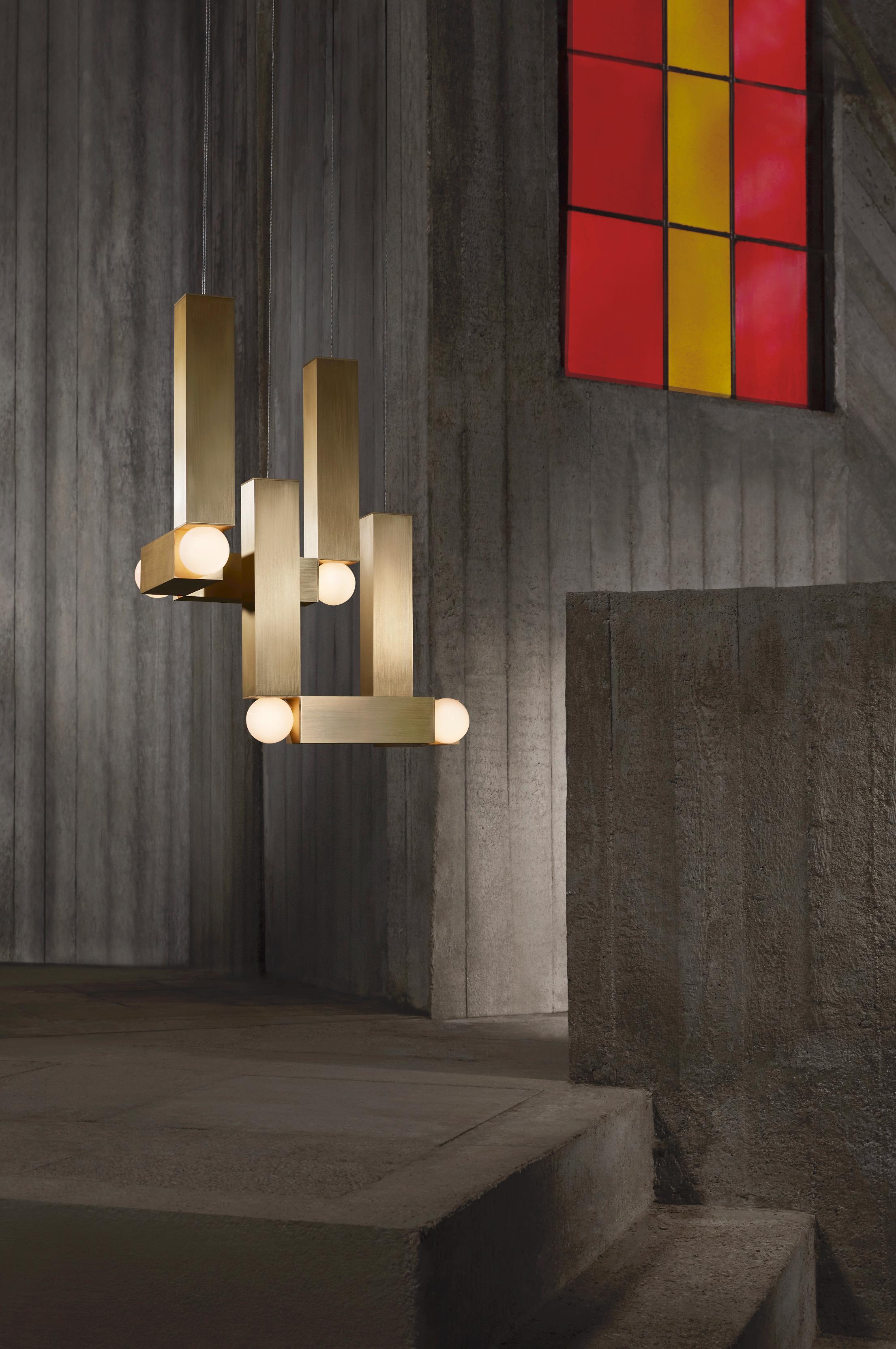Pendelleuchte VESPER QUATTRO mit opalisiertem Schirm und silbernem Finish