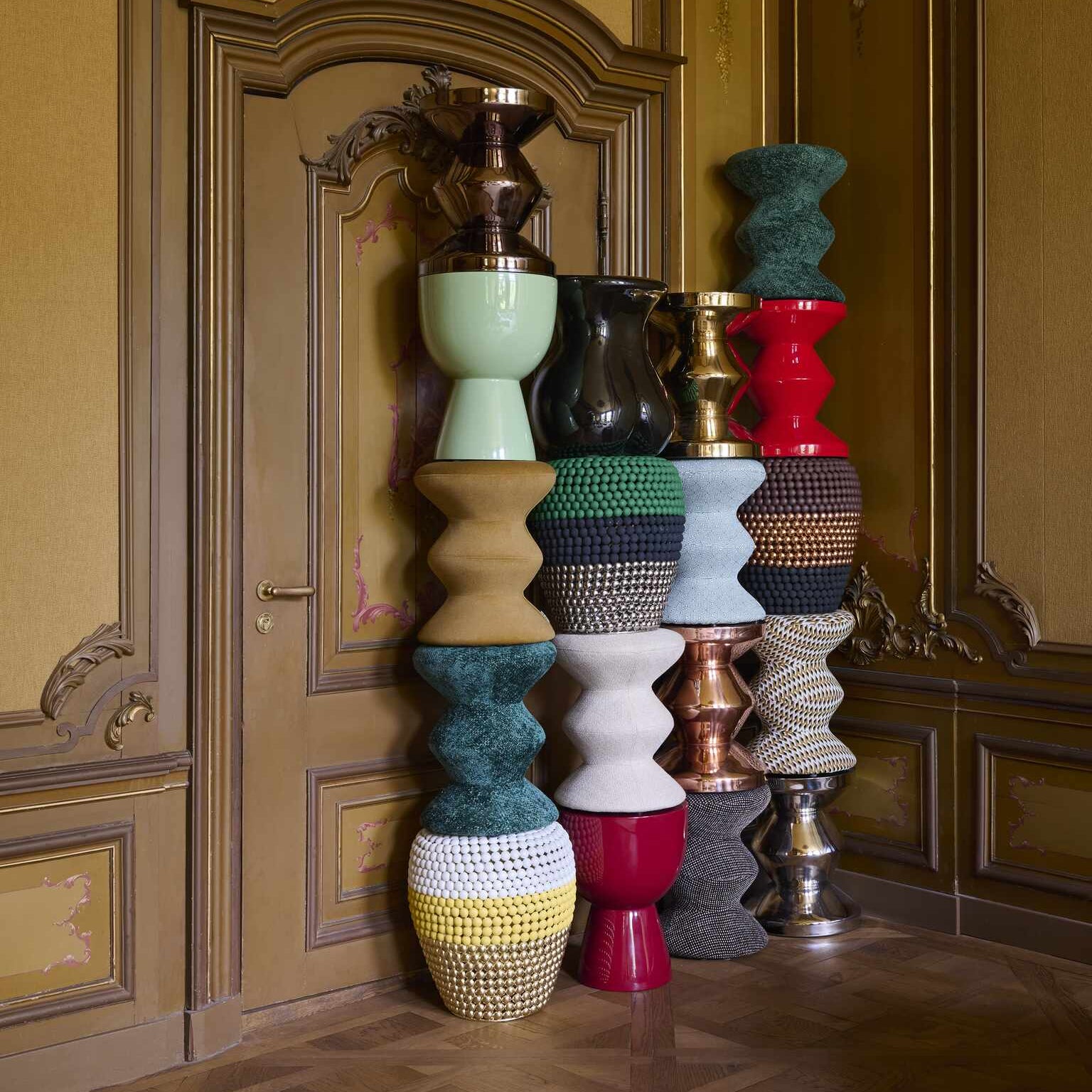 Hocker ZIG ZAG METALL gold