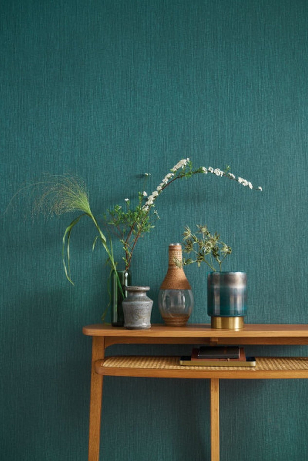 Structural wallpaper resembling linen canvas GOA - COTON powder pink