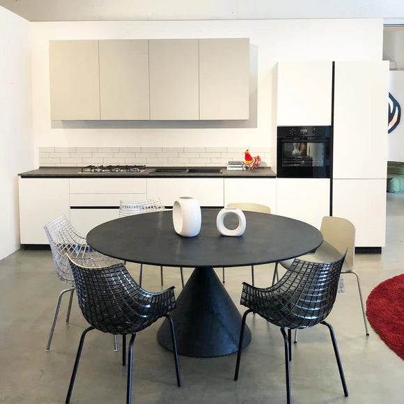 Black Meridiana chair with a black base