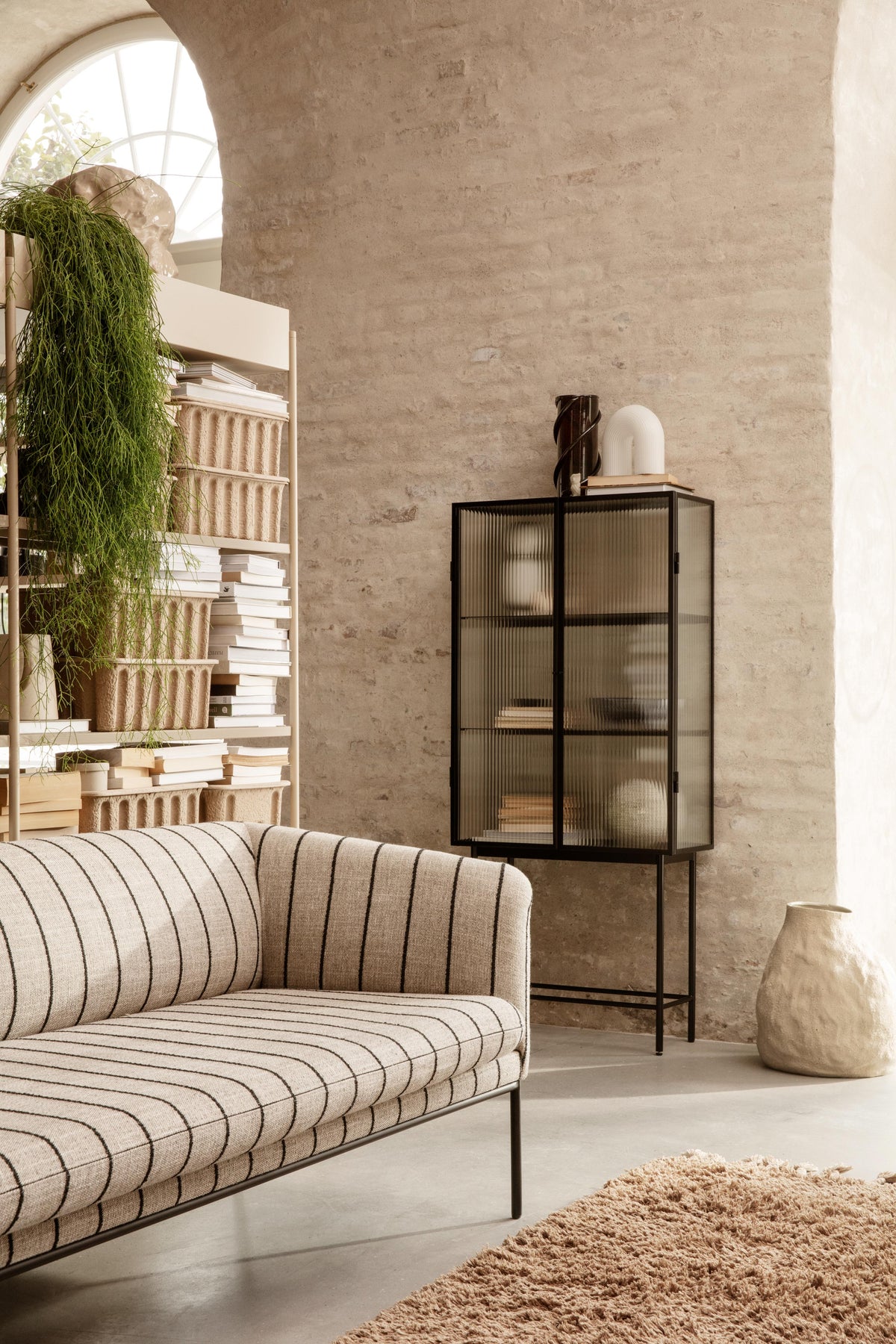 Sofa 2-Sitzer TURN Pasadena sandfarben mit Schwarz