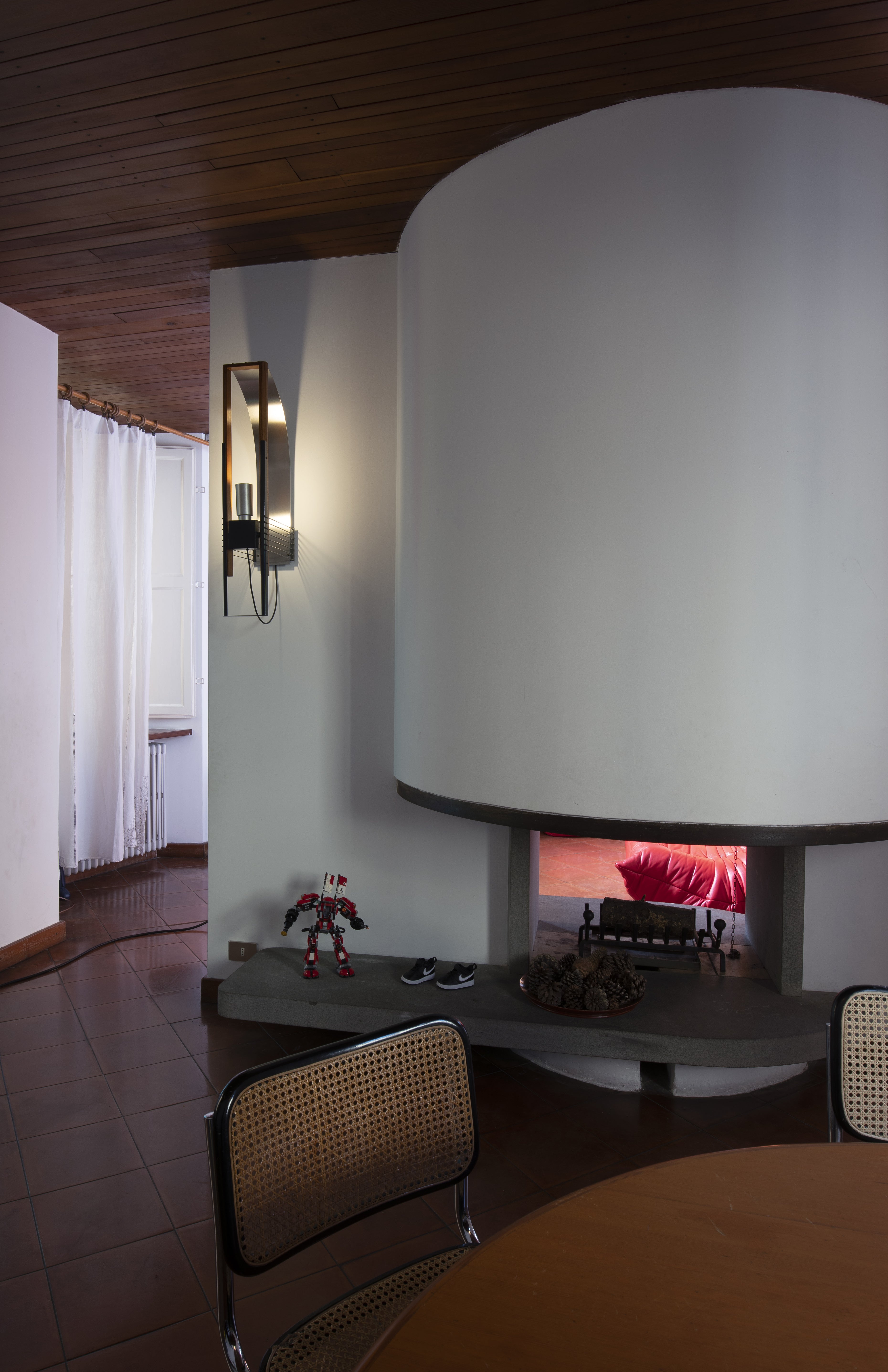 MARX Wall Lamp in Wood and Aluminum