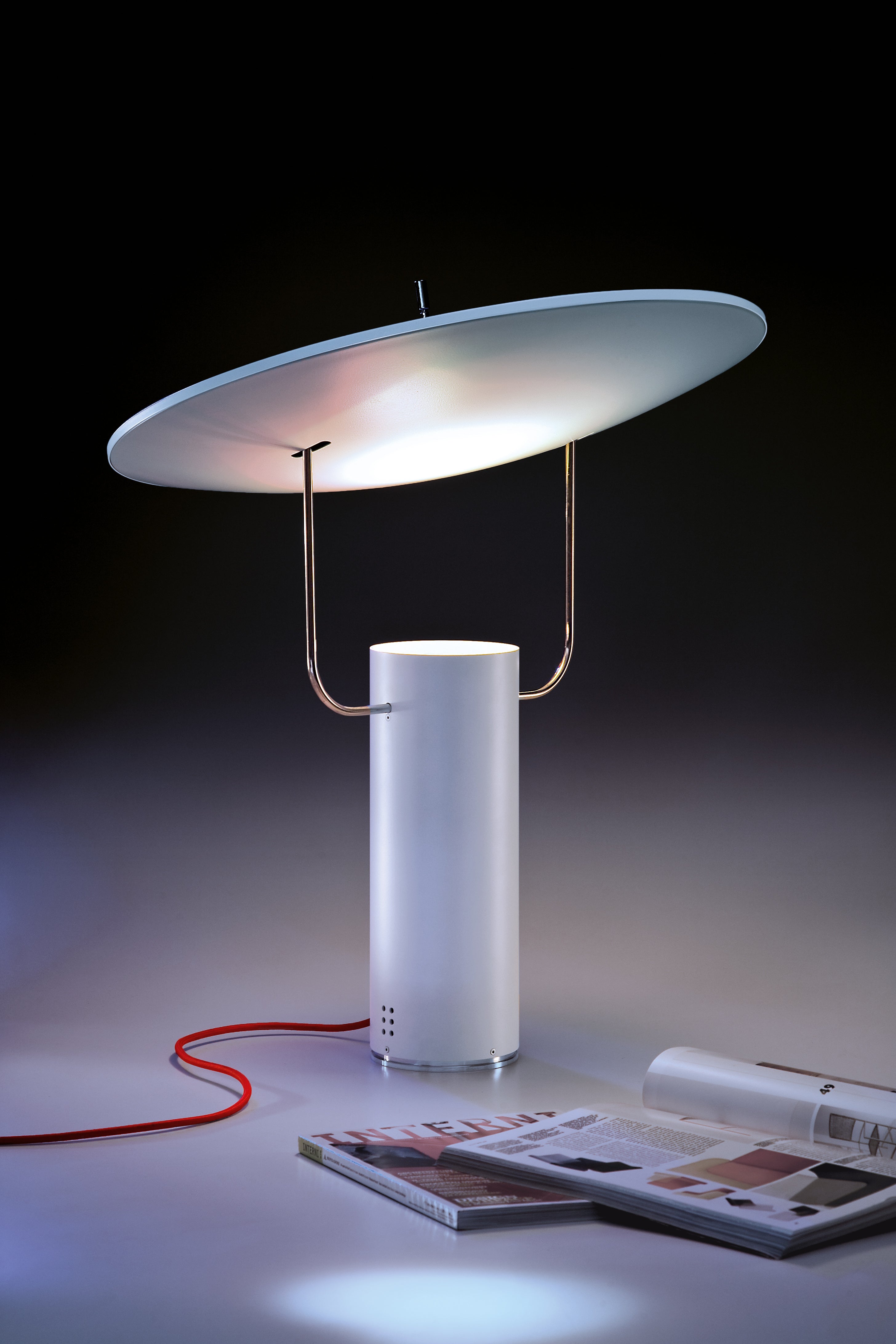Lampa stołowa TX1 biały – styl minimalistyczny