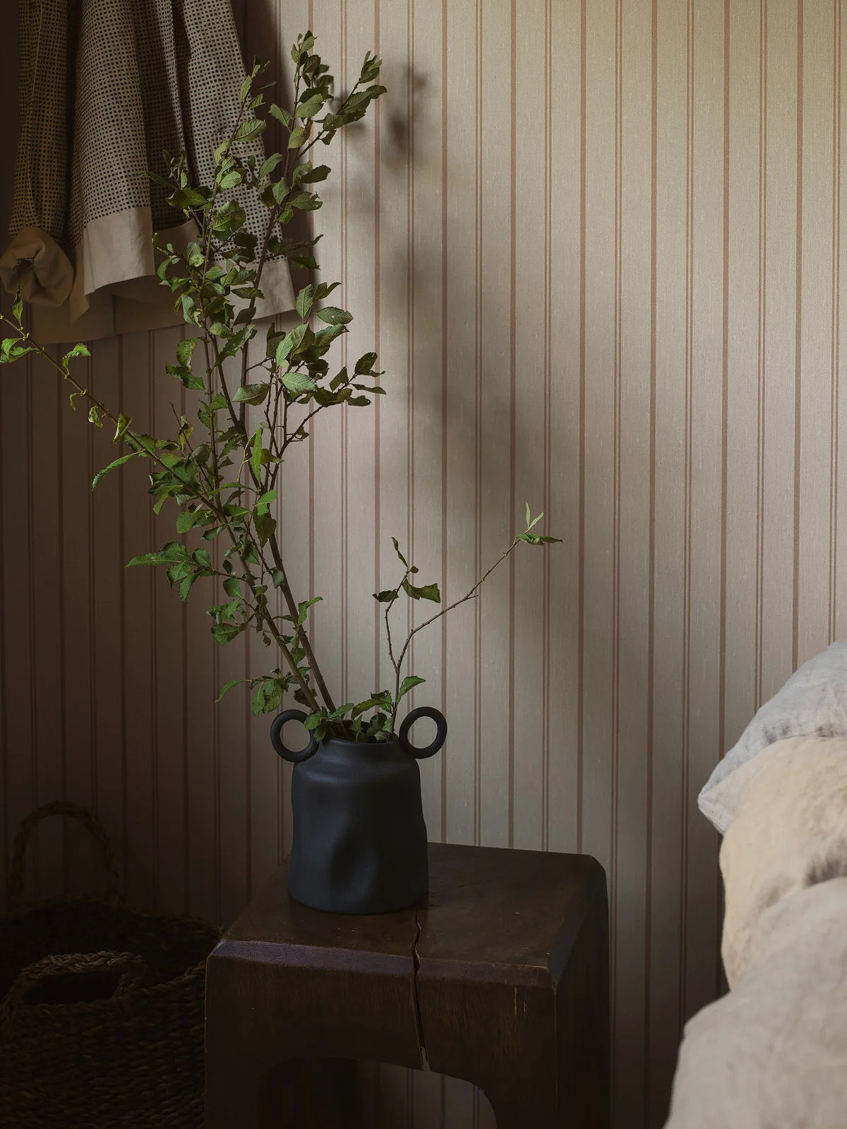 WOODLAND STRIPE Beige Wallpaper