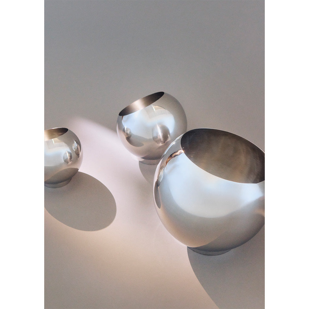 GLOBE Silver Standing Planter