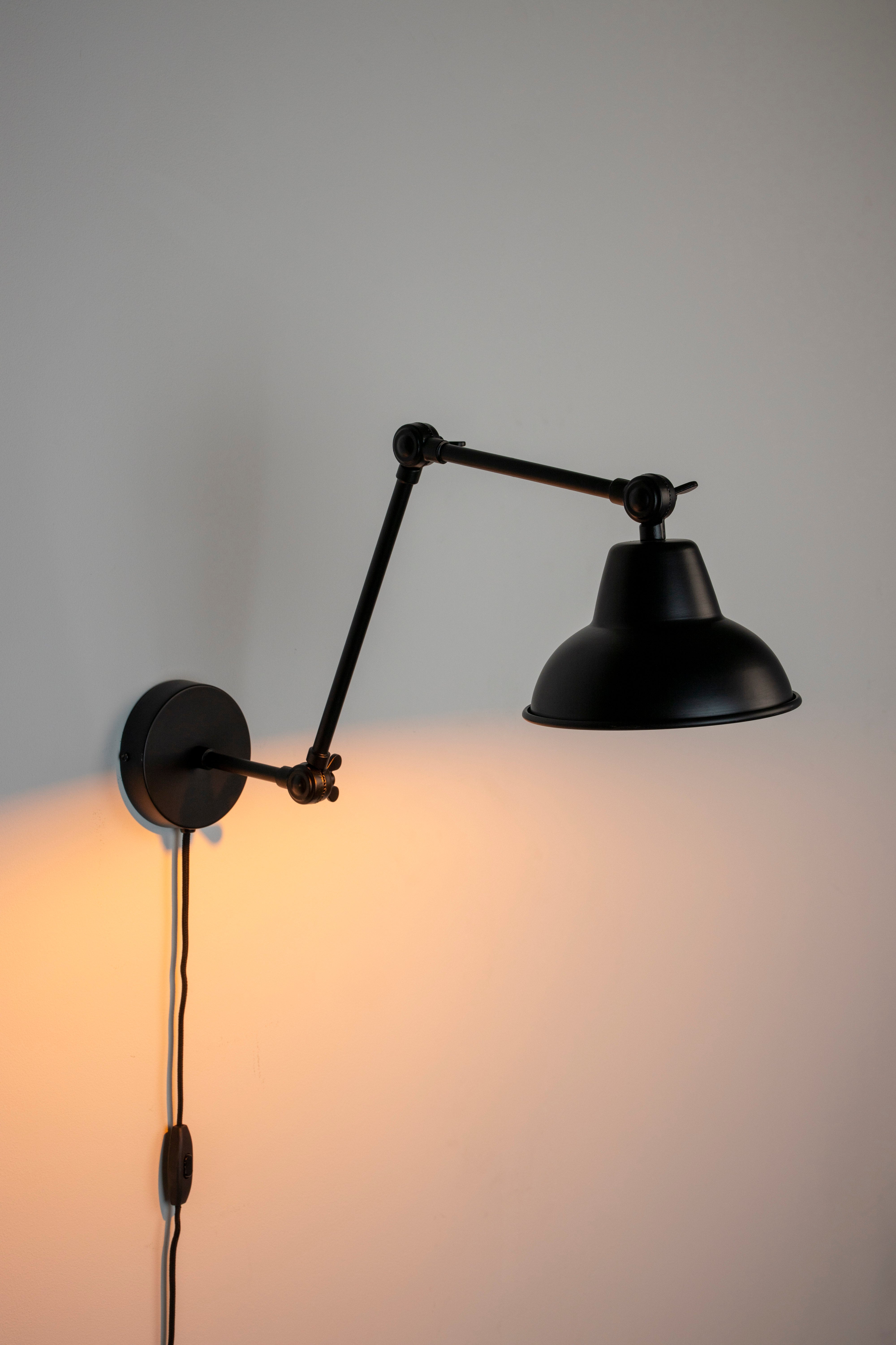 Wandlampe mit verstellbarem Arm XAVI schwarz