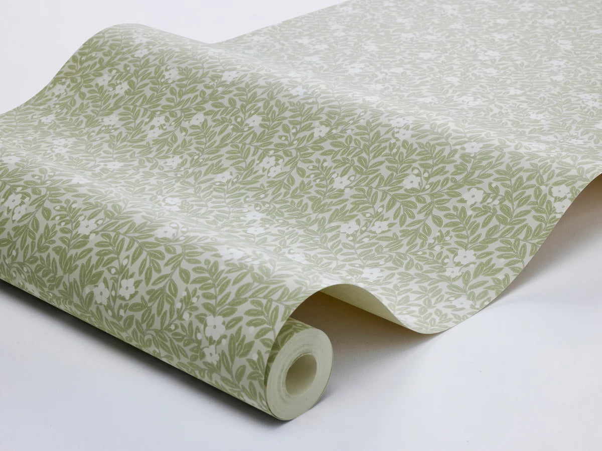 Wallpaper with a floral and leaf pattern MYRTEN light green with white