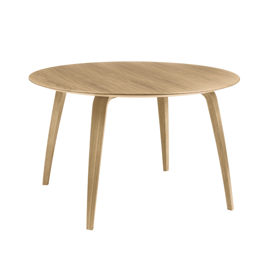 GUBI Round Table Oak Wood