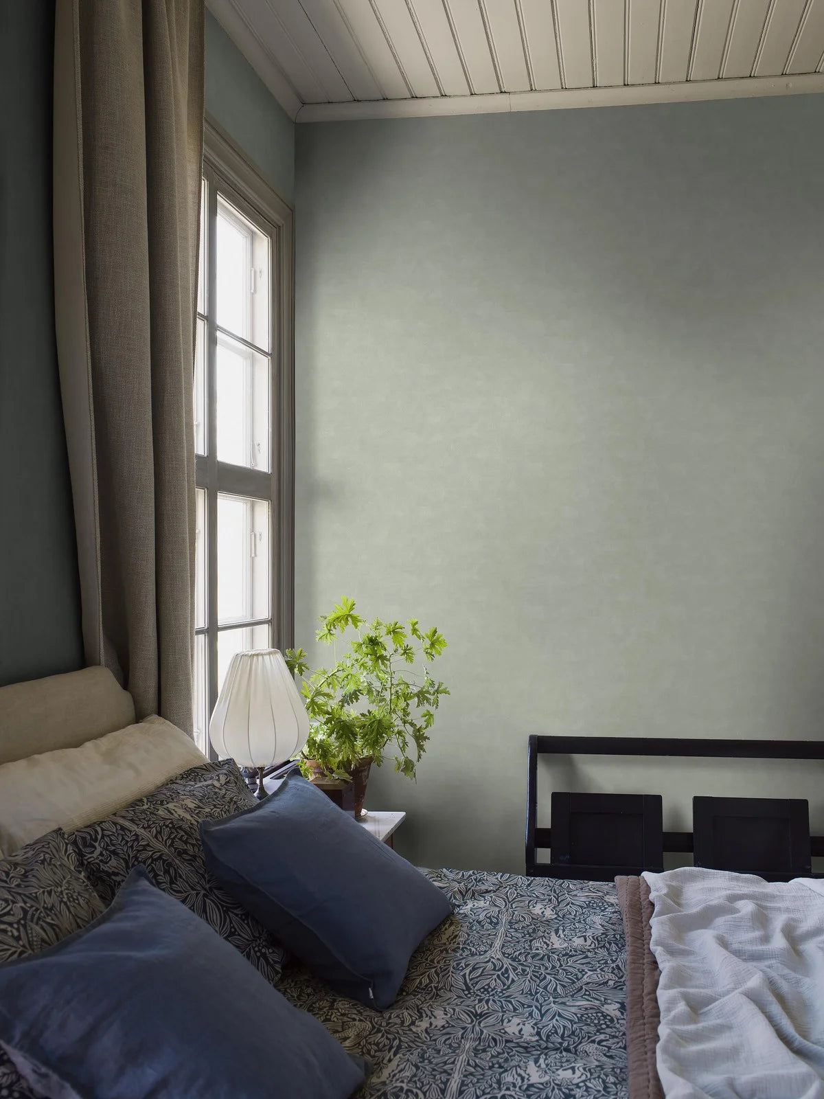 Canvas-like Wallpaper SHADES - LARIMAR Light Green