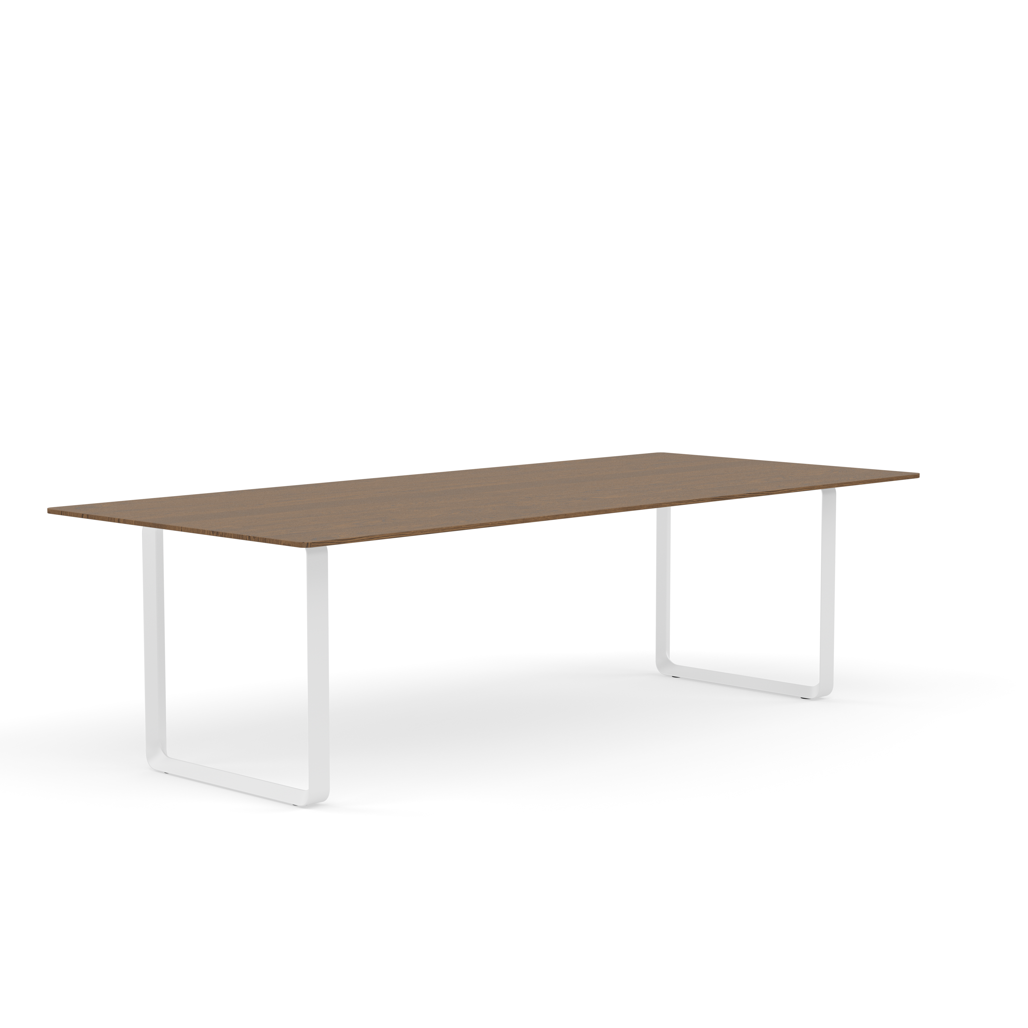 Tisch 70/70 aus dunklem Eichenholz mit weißem Gestell