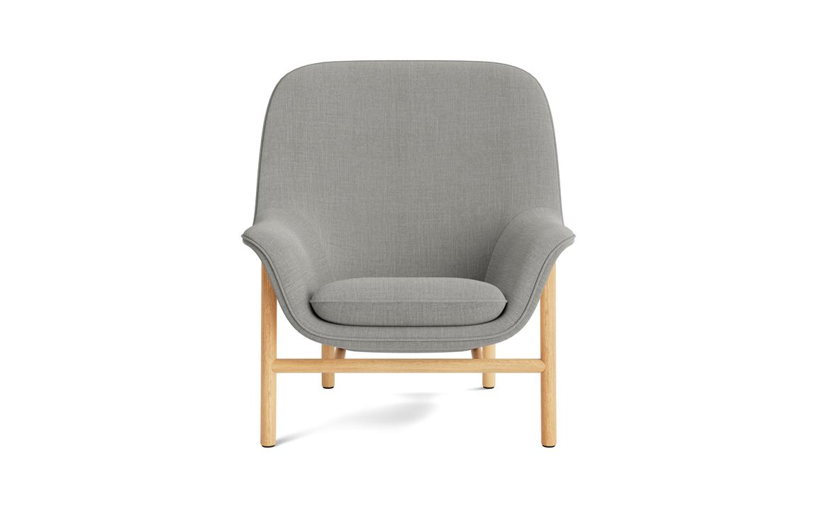 Drape High armchair with an oak base