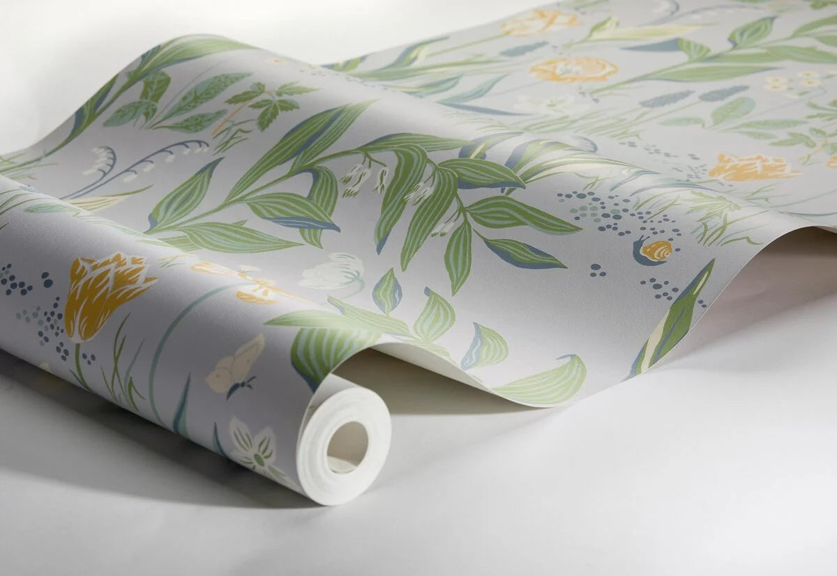 Spring Garden Floral Pattern Wallpaper in Beige and Green