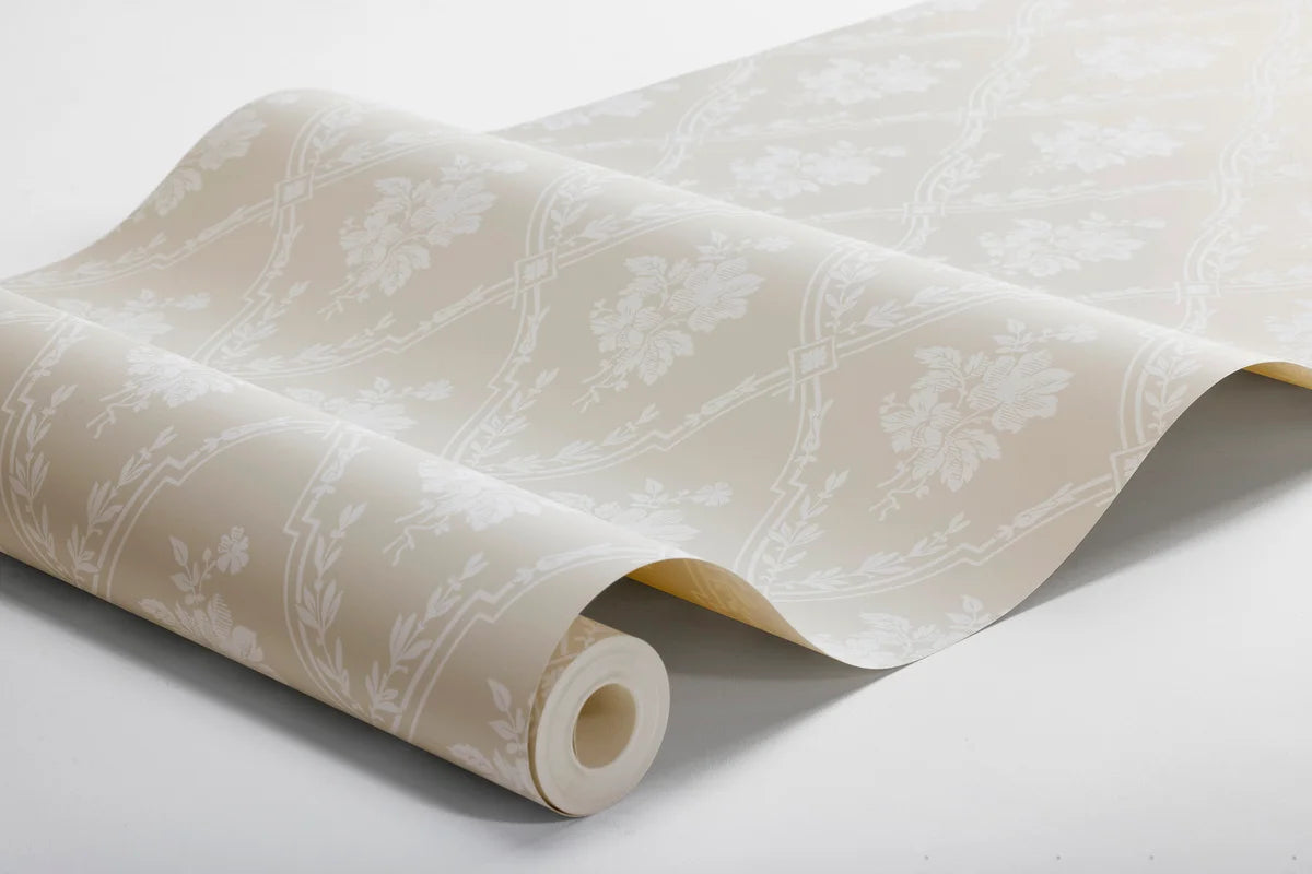 VÄSTIGÅRN beige Vlies-Tapete mit pflanzlichem Muster