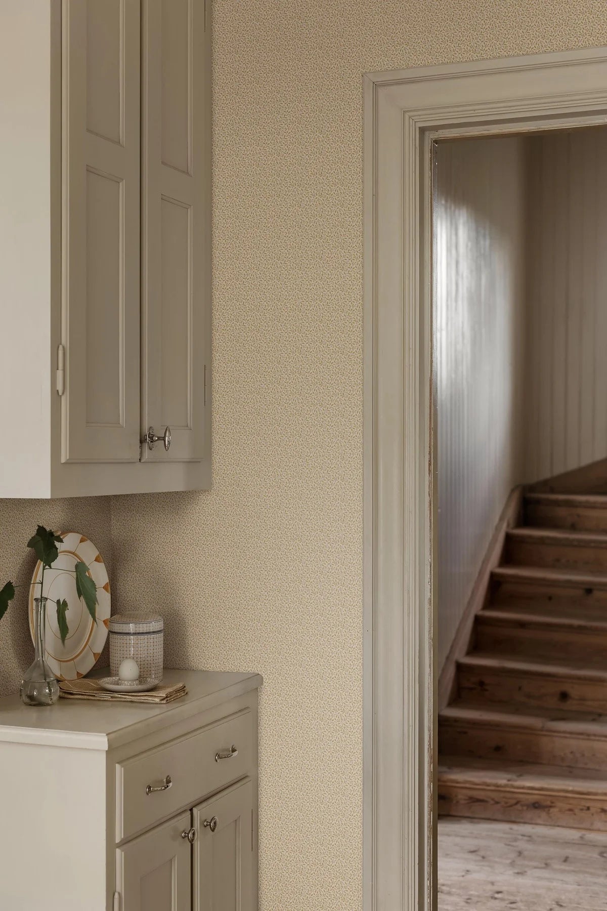 Tapete mit Pflanzenmotiv IDA gelb mit weiß