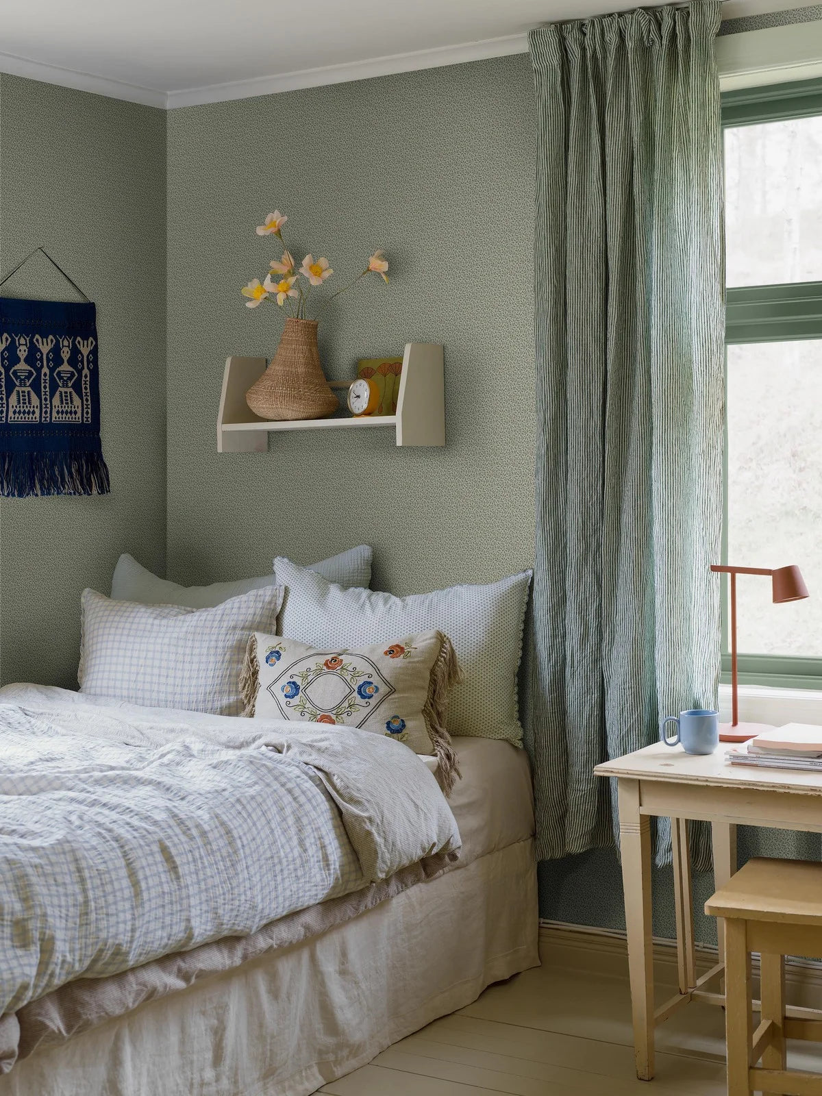 Tapete mit Pflanzenmotiv IDA grün mit weiß