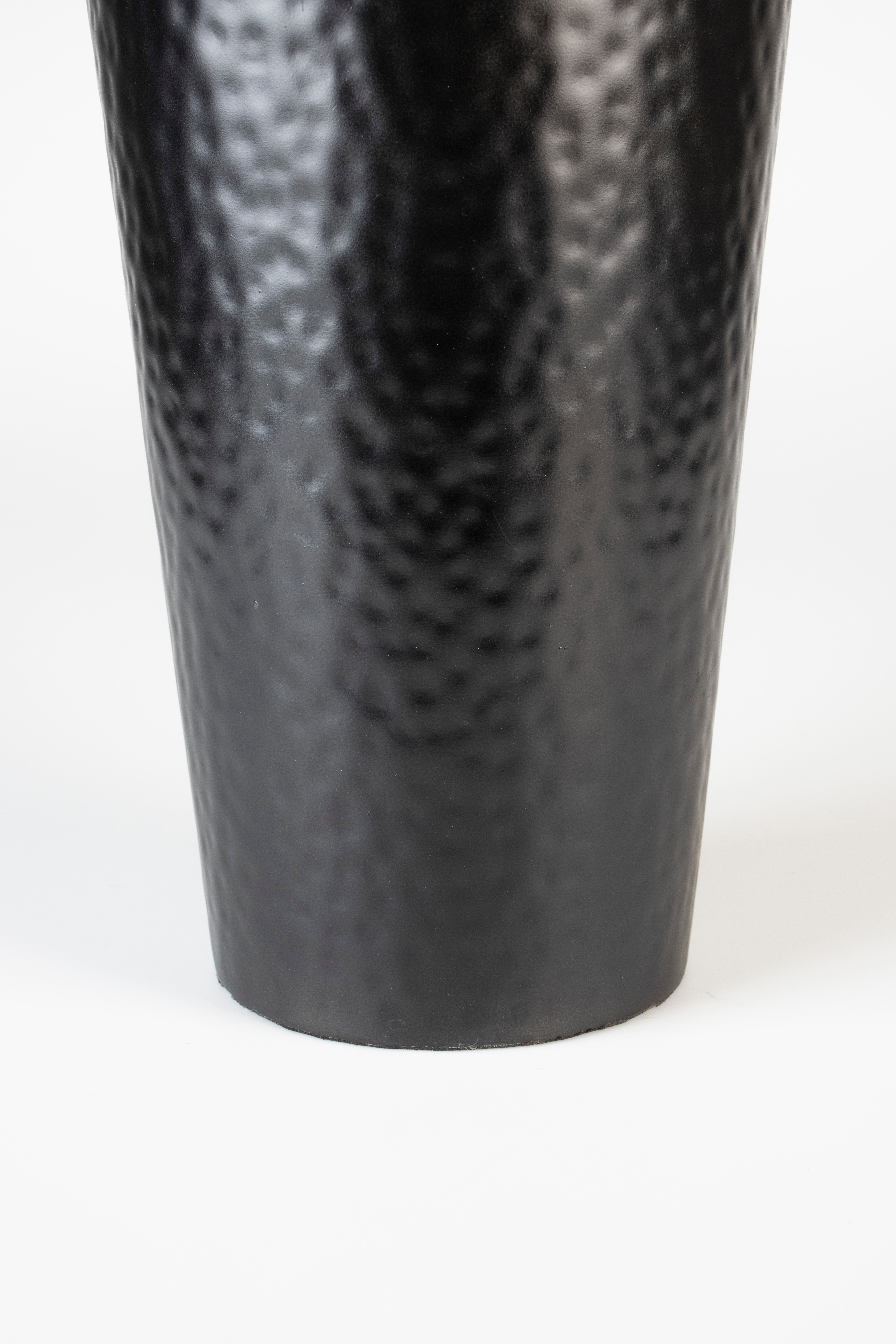 DUNJA Black Vase