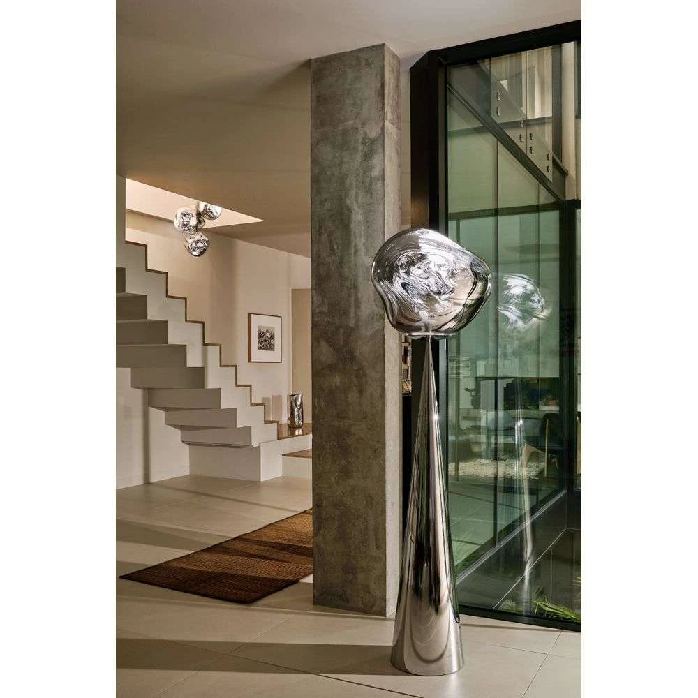 Stehlampe MELT FAT CONE silber mit silbernem Sockel