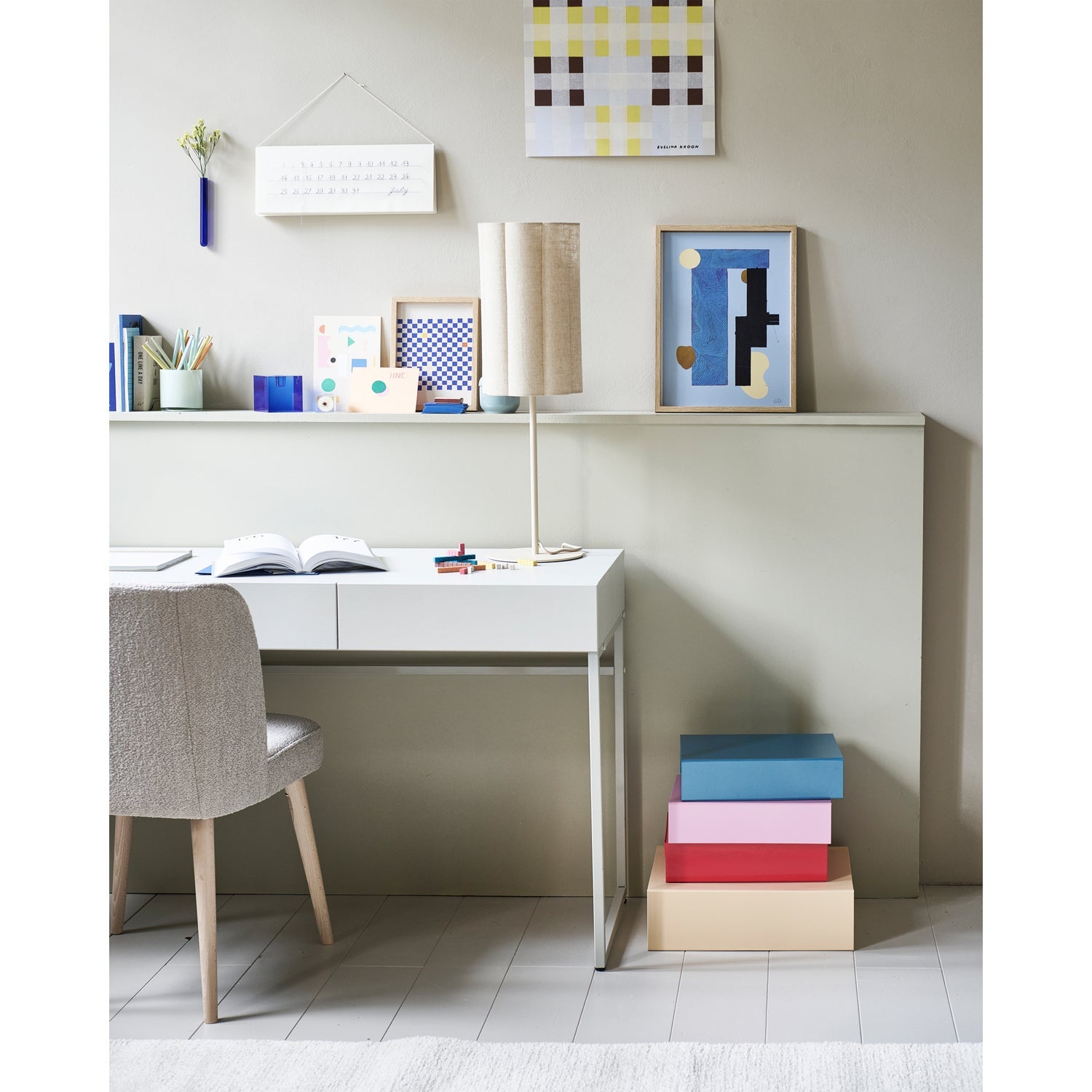 FORCE Chair Light Gray Bouclé