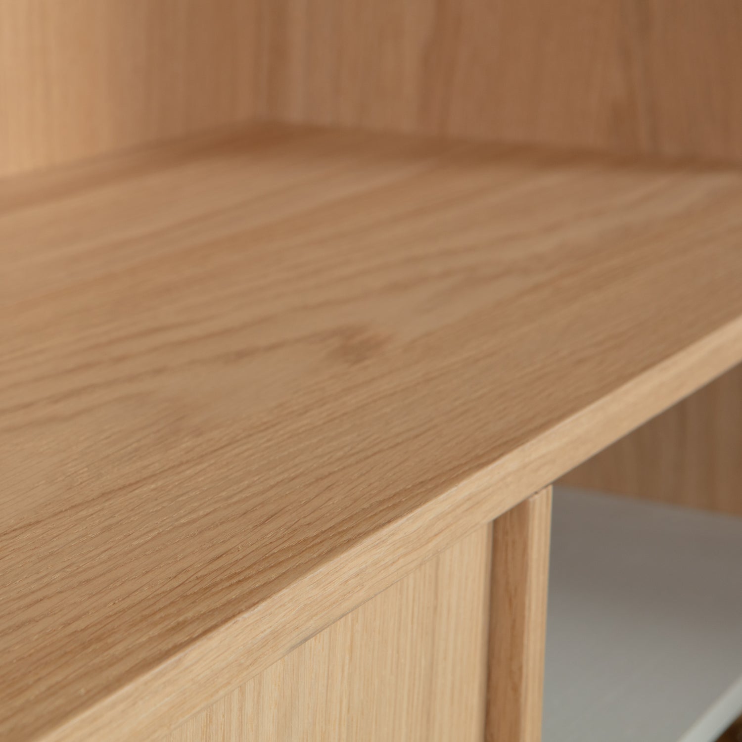 Open Shelf MODULAIR oak veneer
