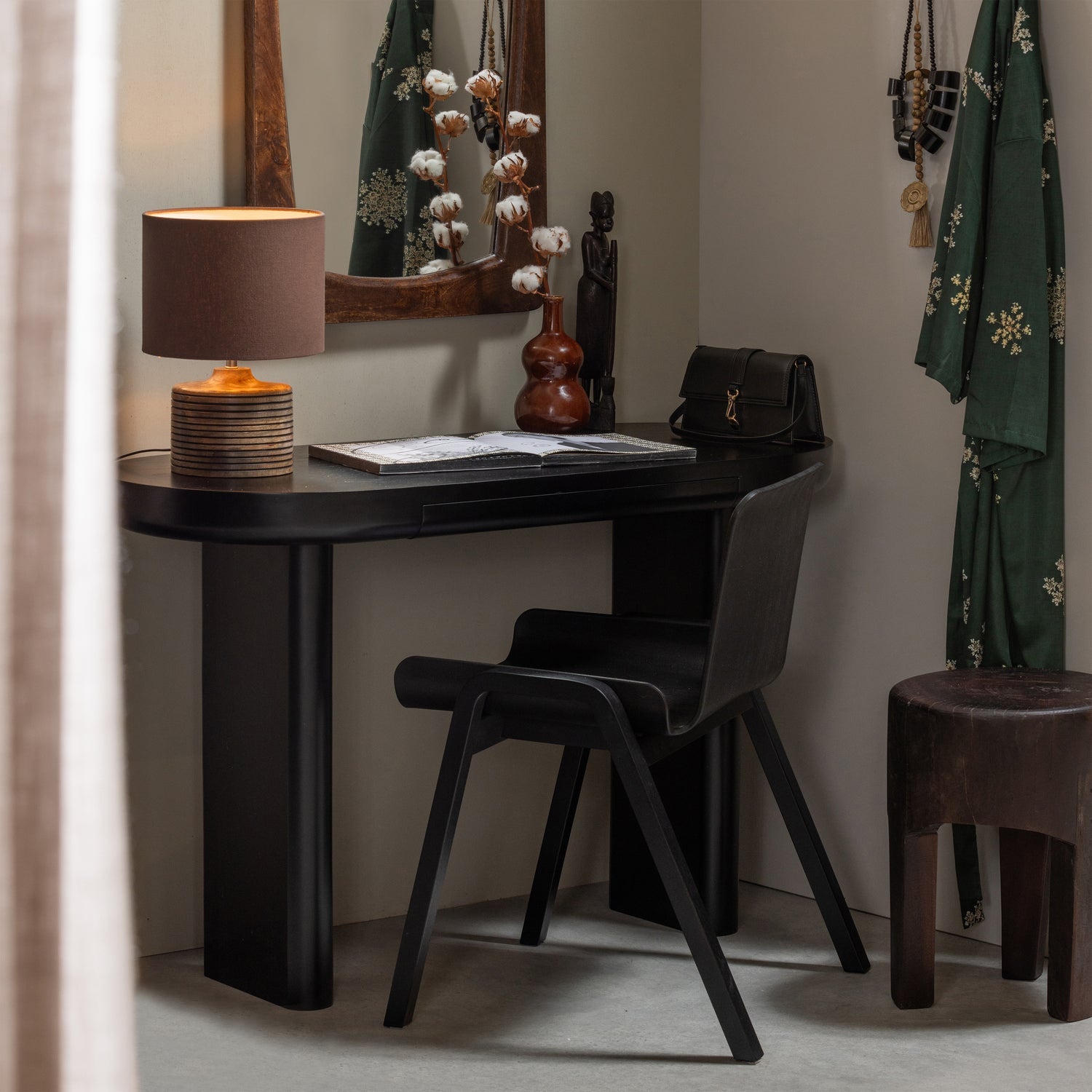 Mael Desk Black Furnier
