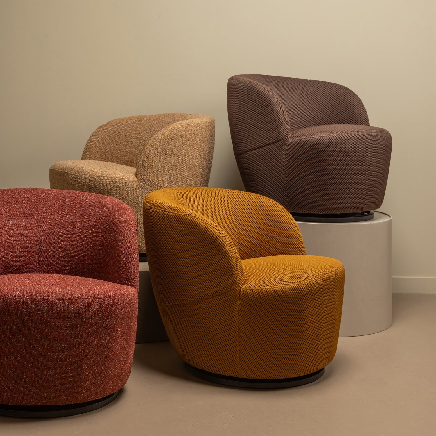 Serra Curry Rotary Sessel