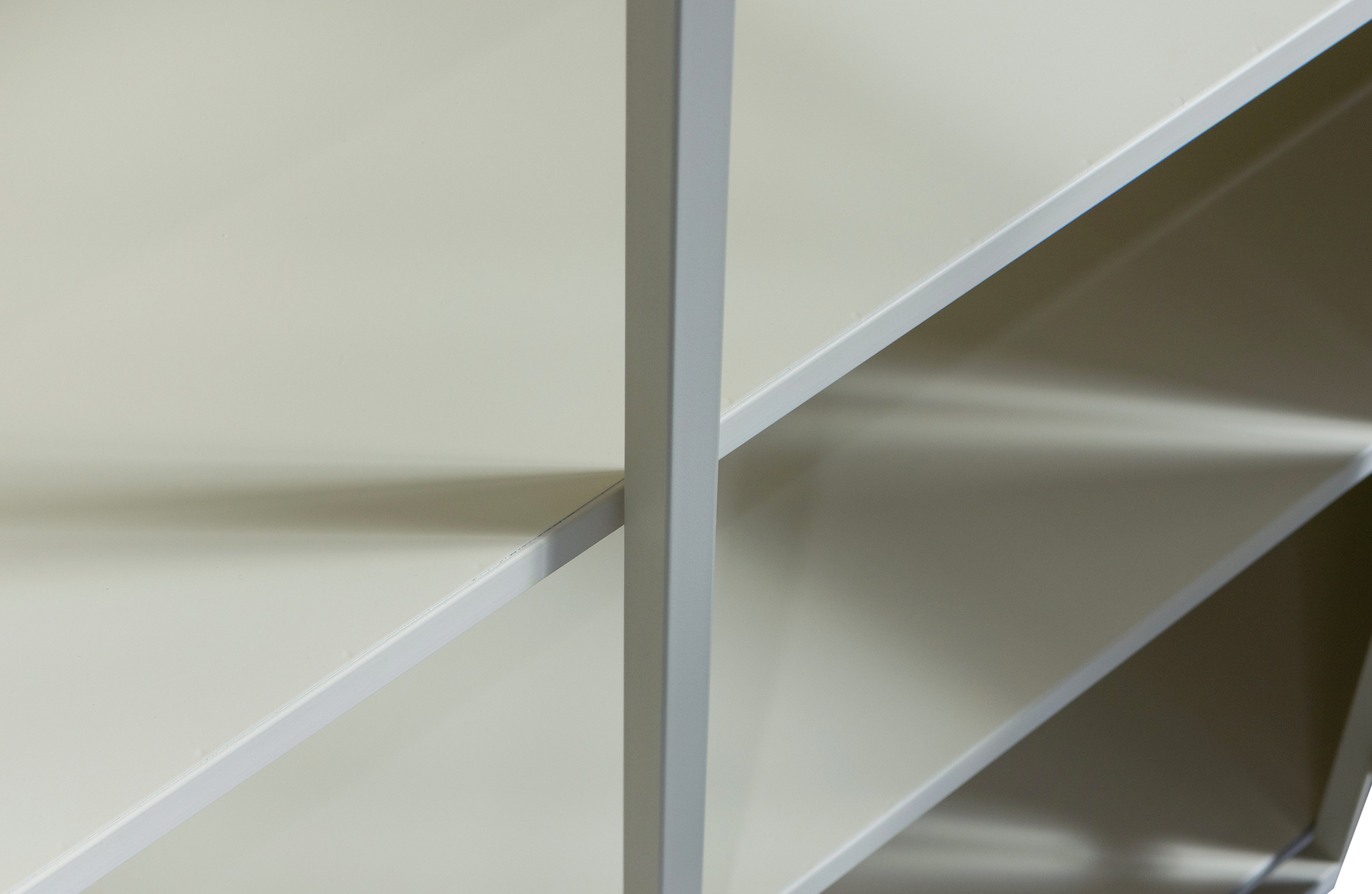 2-türige Vitrine EXHIBIT sandfarben