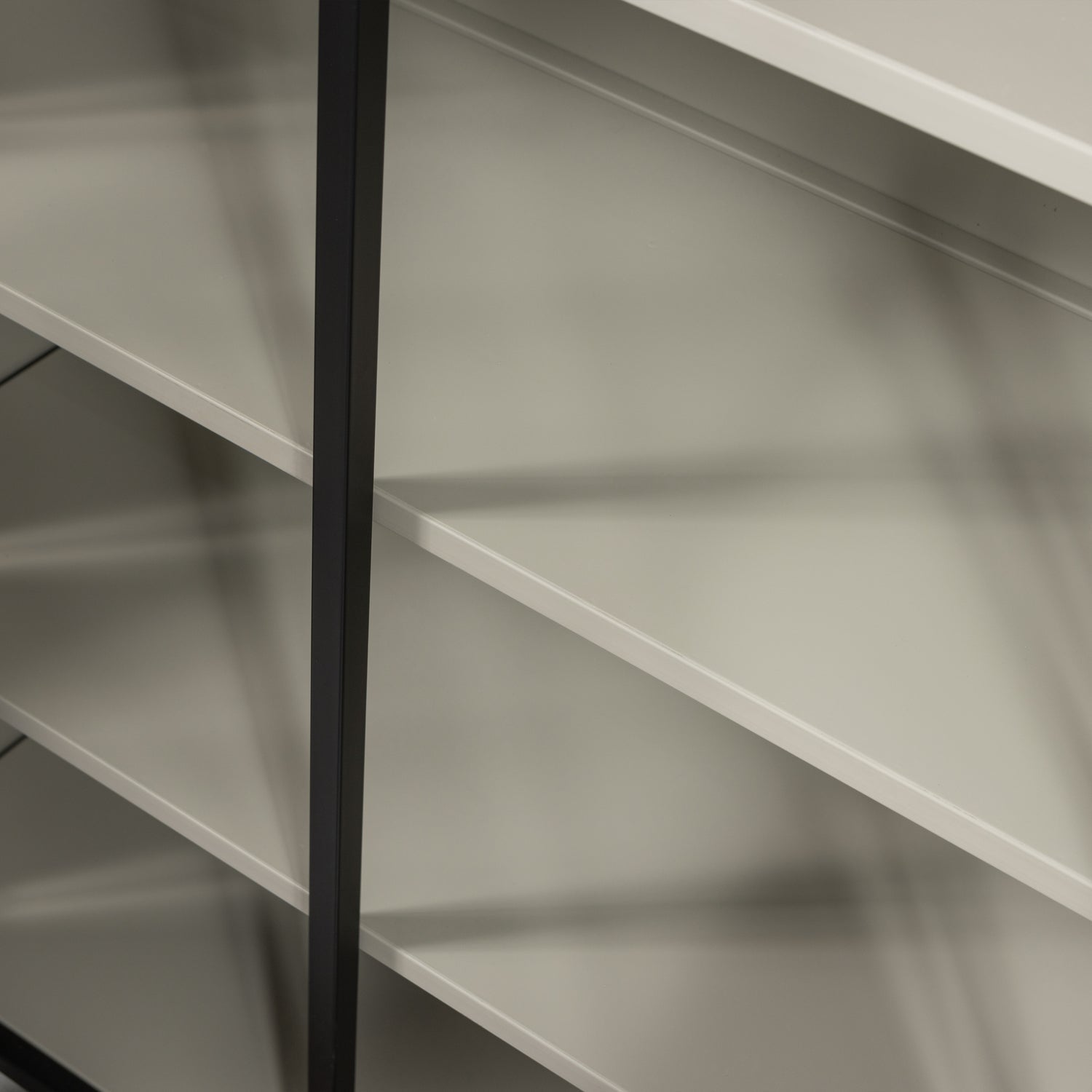 3-door display cabinet EXHIBIT black