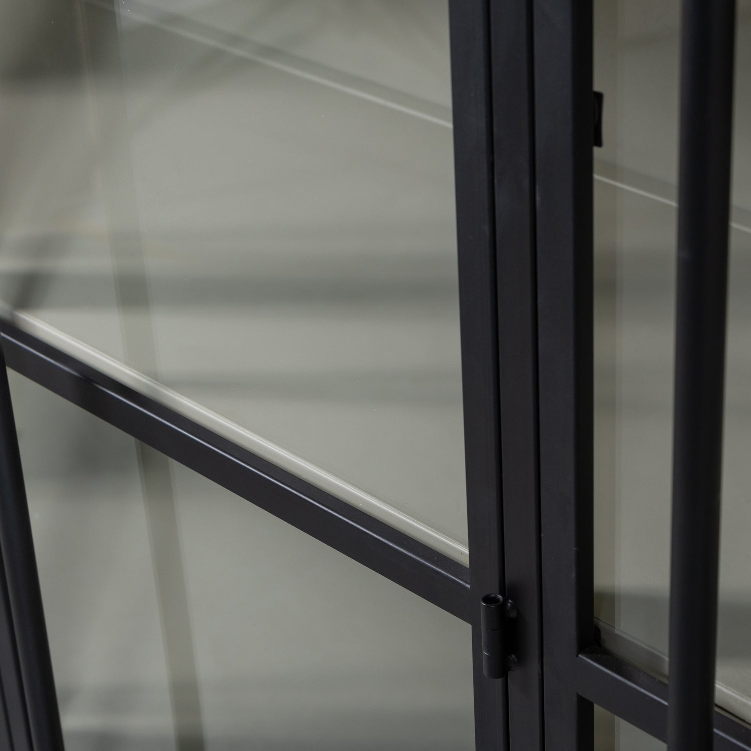 3-door display cabinet EXHIBIT black