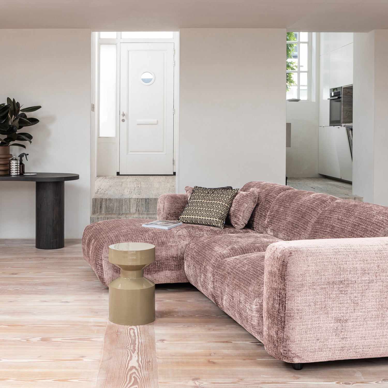 Left-facing modular CLOUD corner sofa in pink