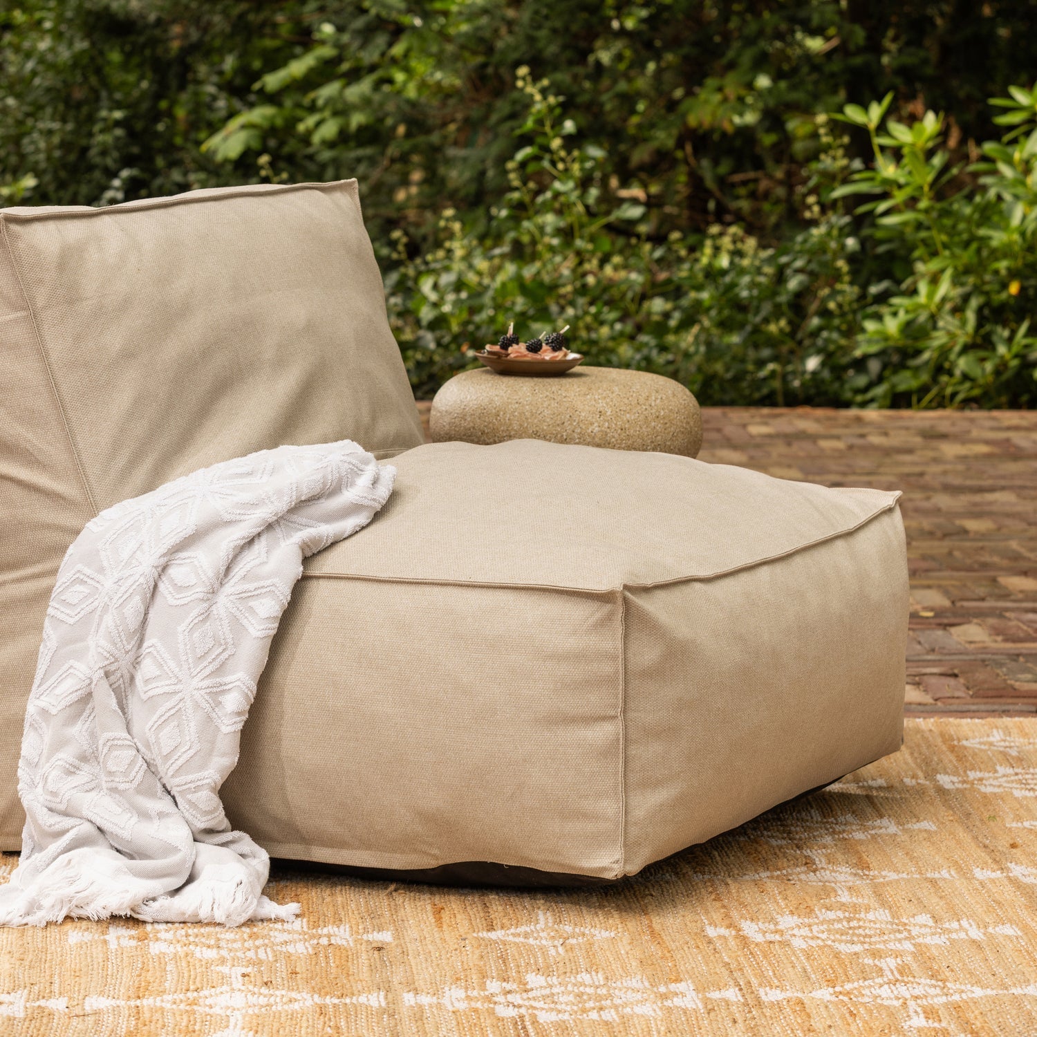 VELORA Outdoor Armchair in Beige