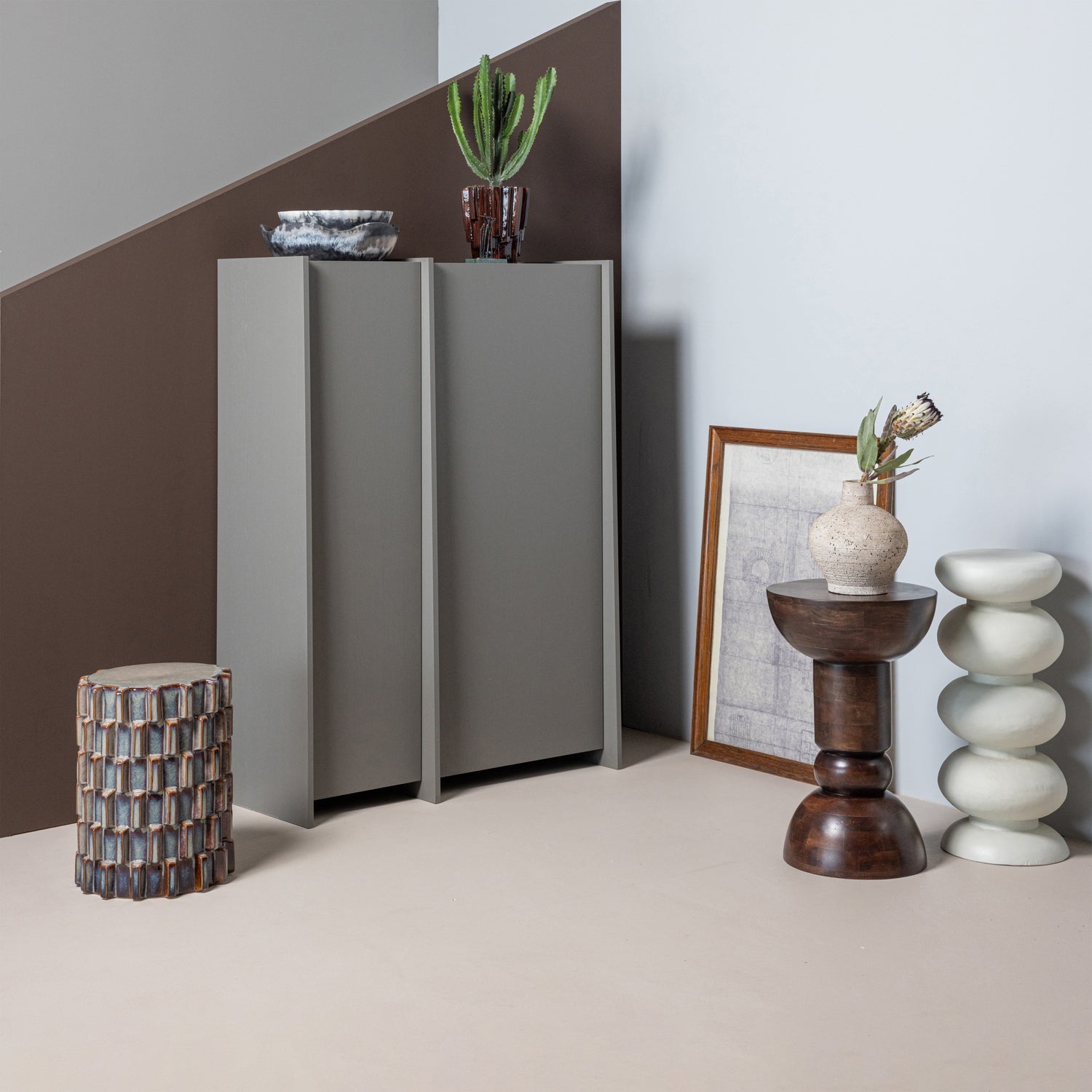 EMEL Mango Wood Side Table