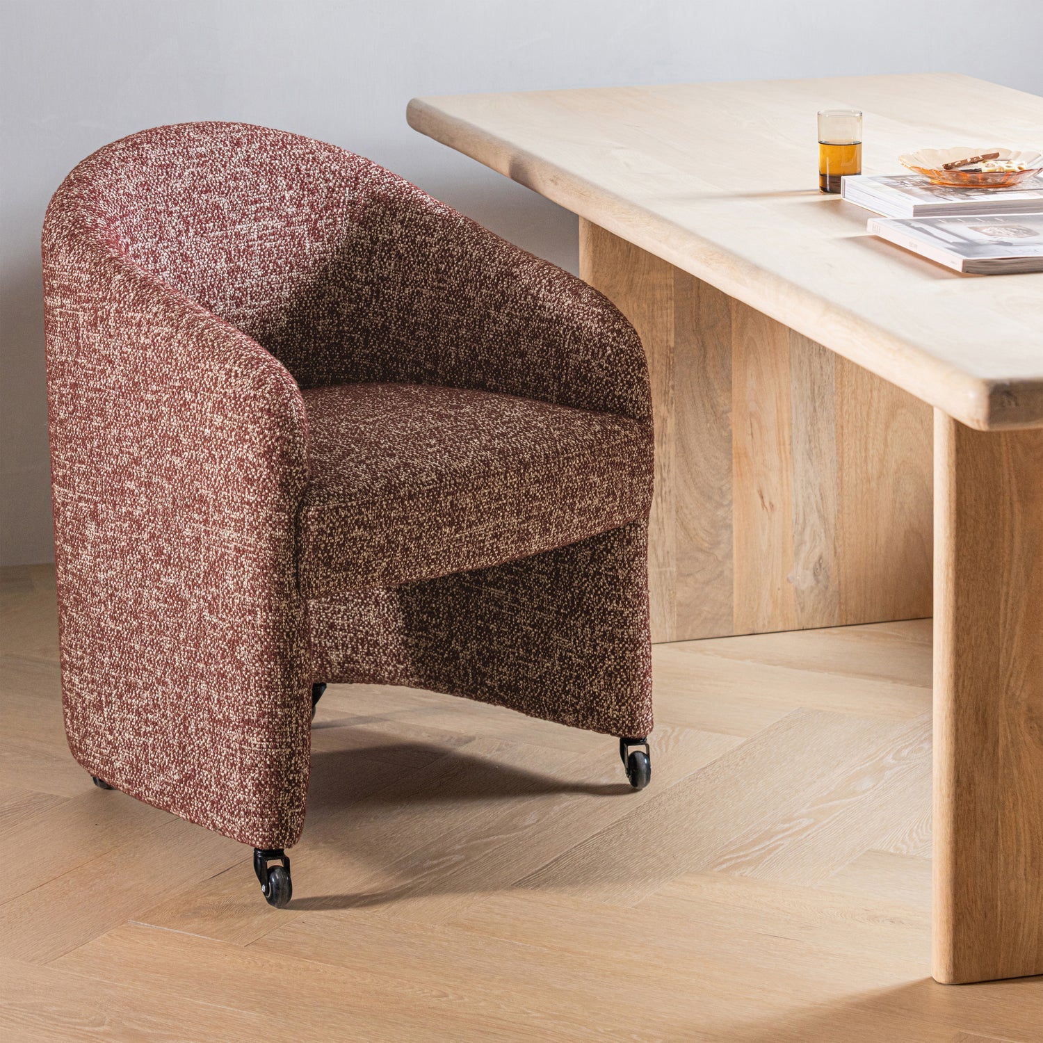 CORDO Rolling Armchair in Rust Brown Mélange