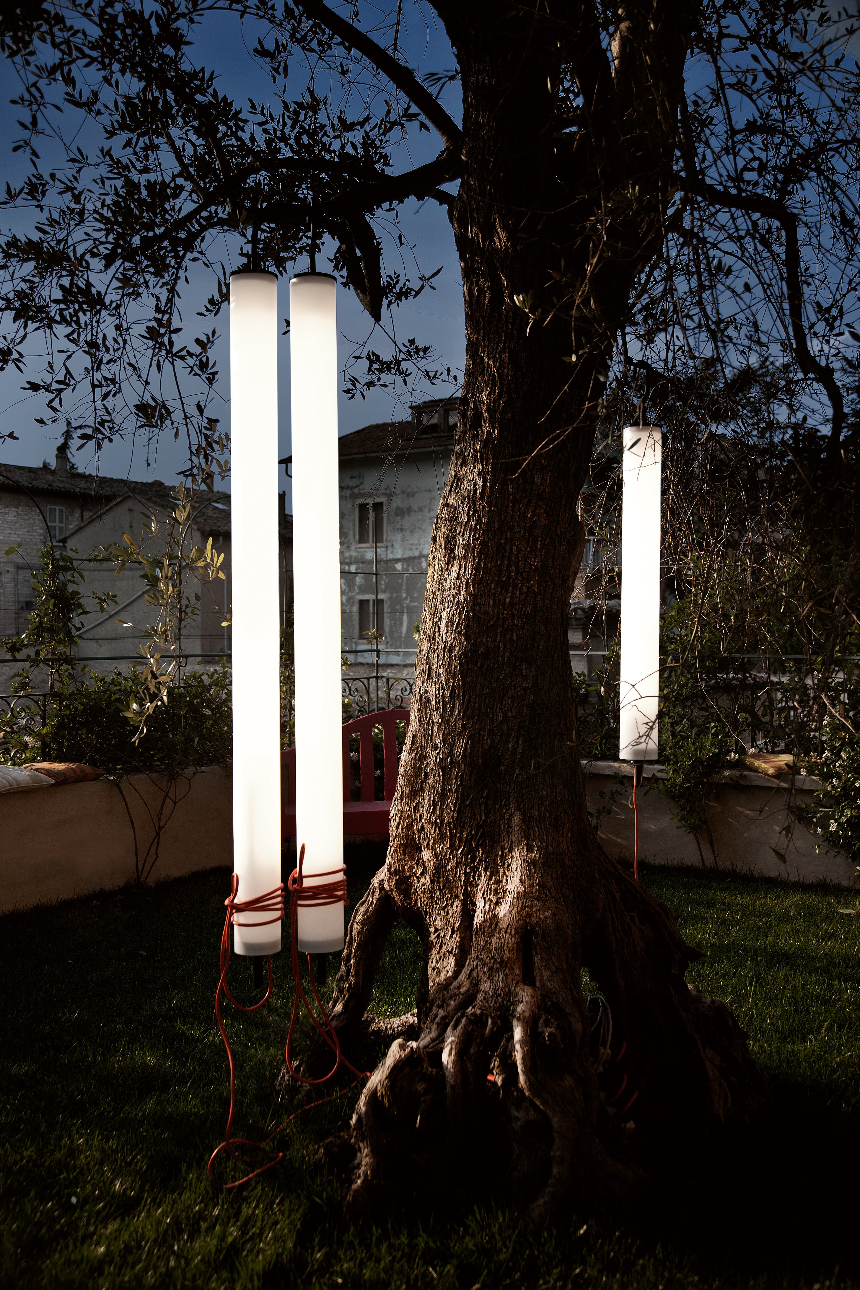 Lampa wisząca zewnętrzna PISTILLO biały