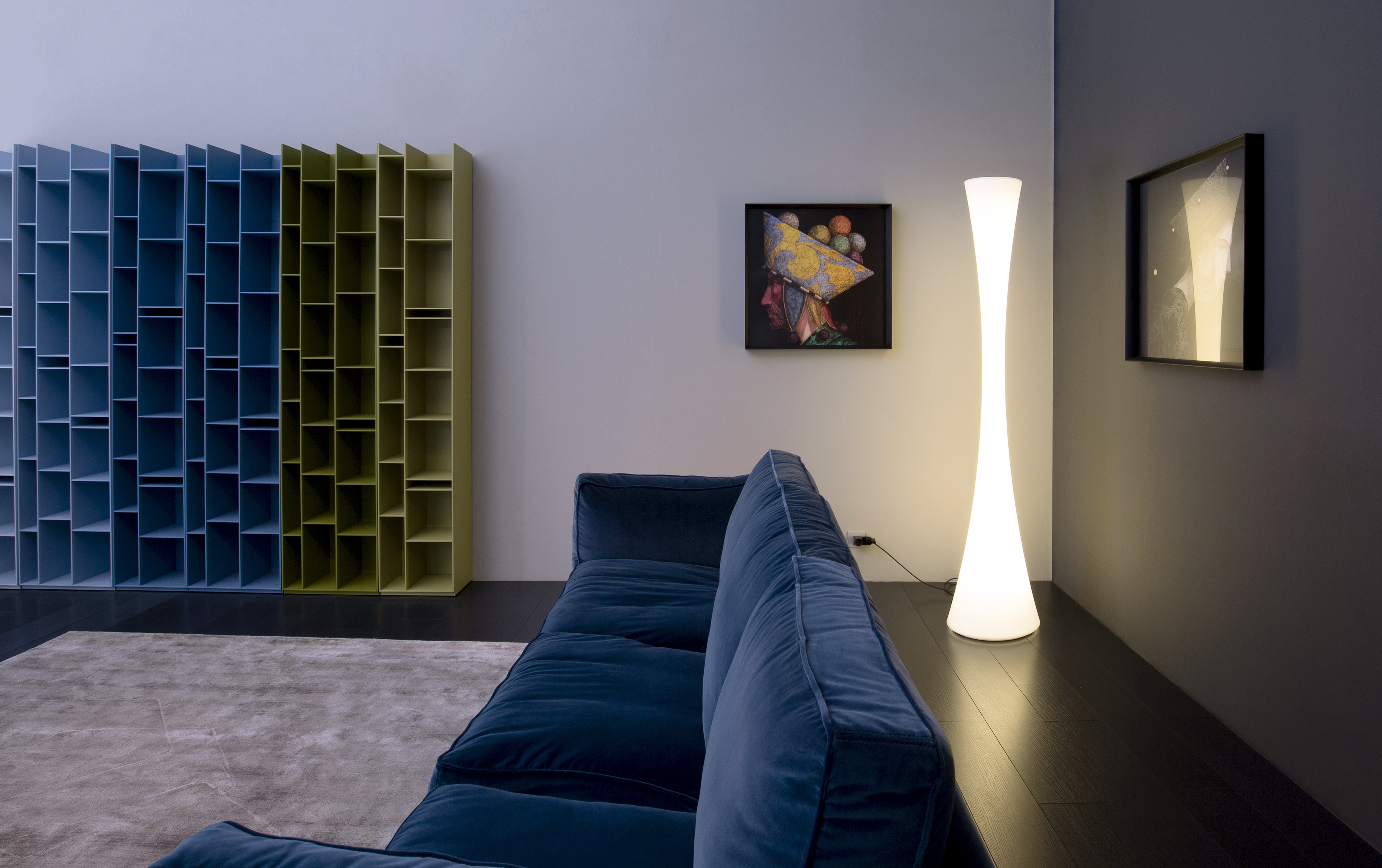 BICONICA Floor Lamp in Glossy White