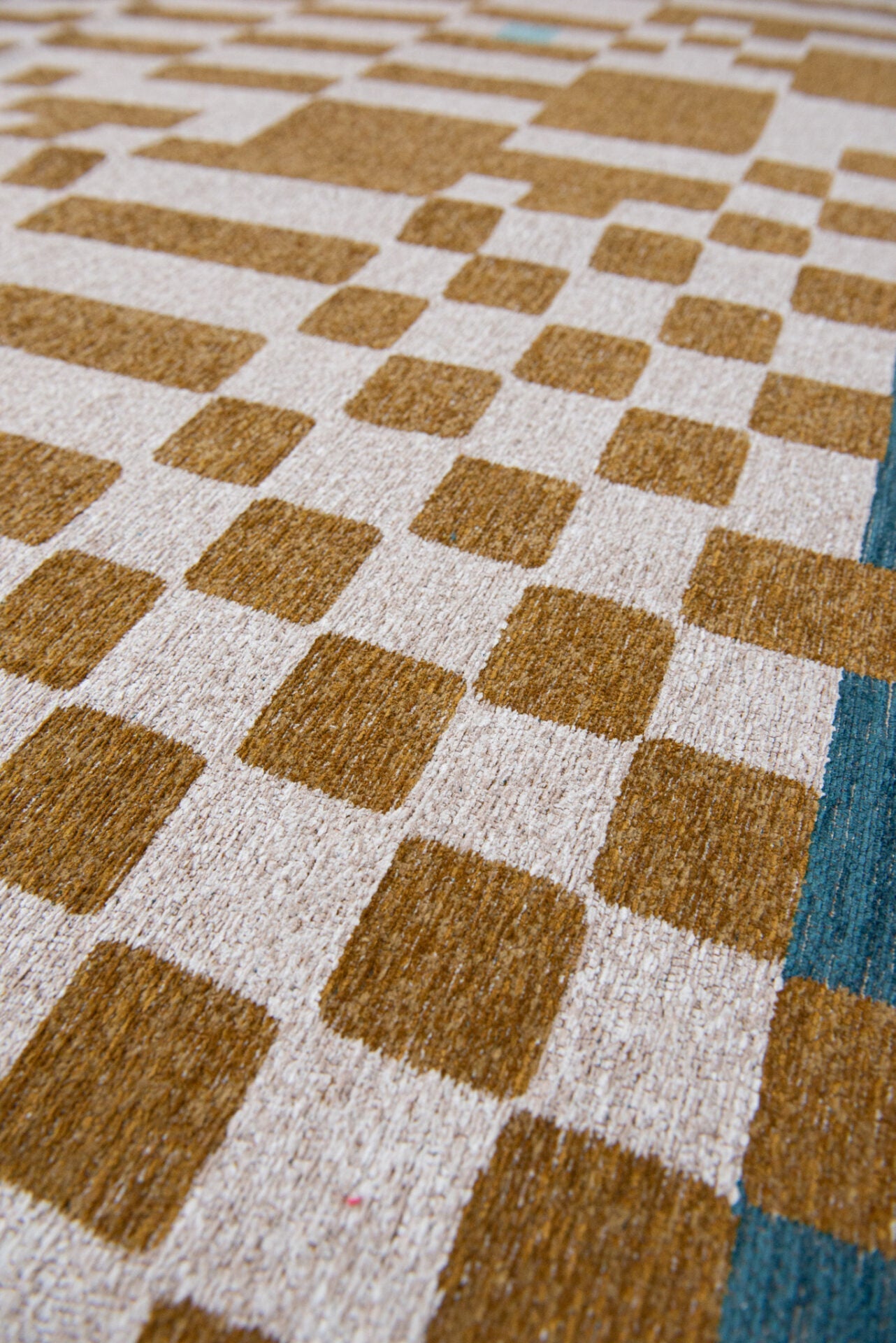 Chess Honey beige rug