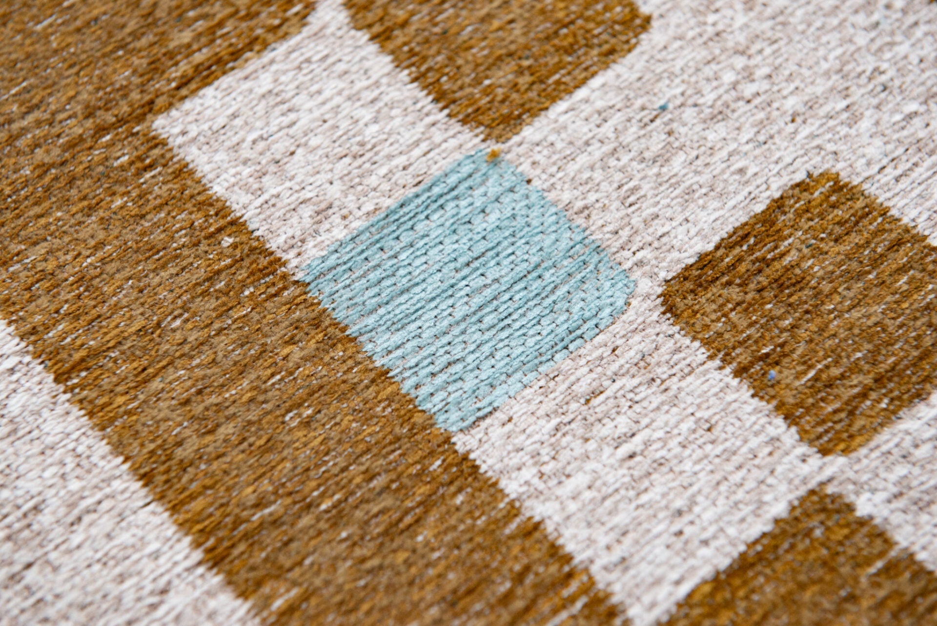 Chess Honey beige rug