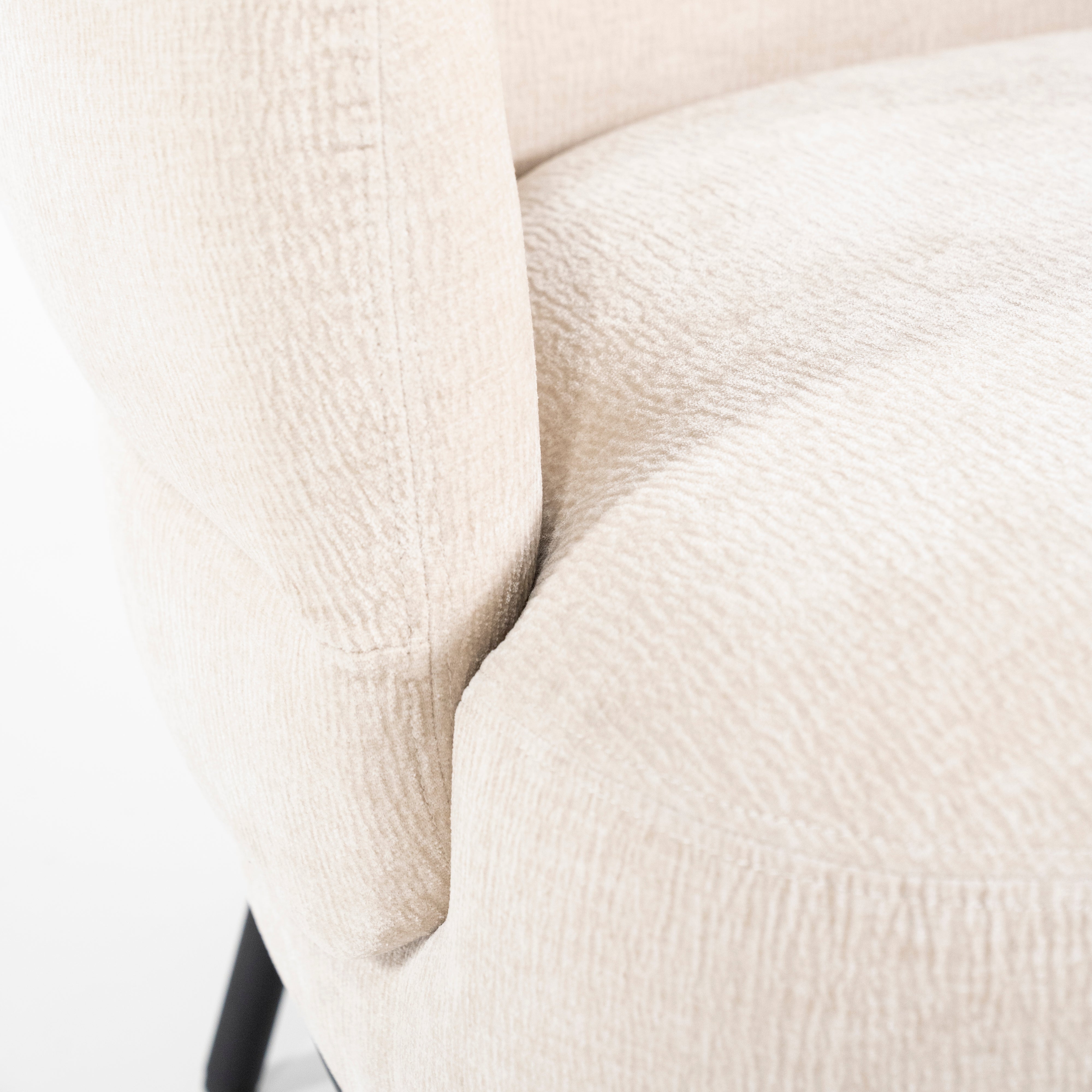 DAVID armchair in light beige with a black base