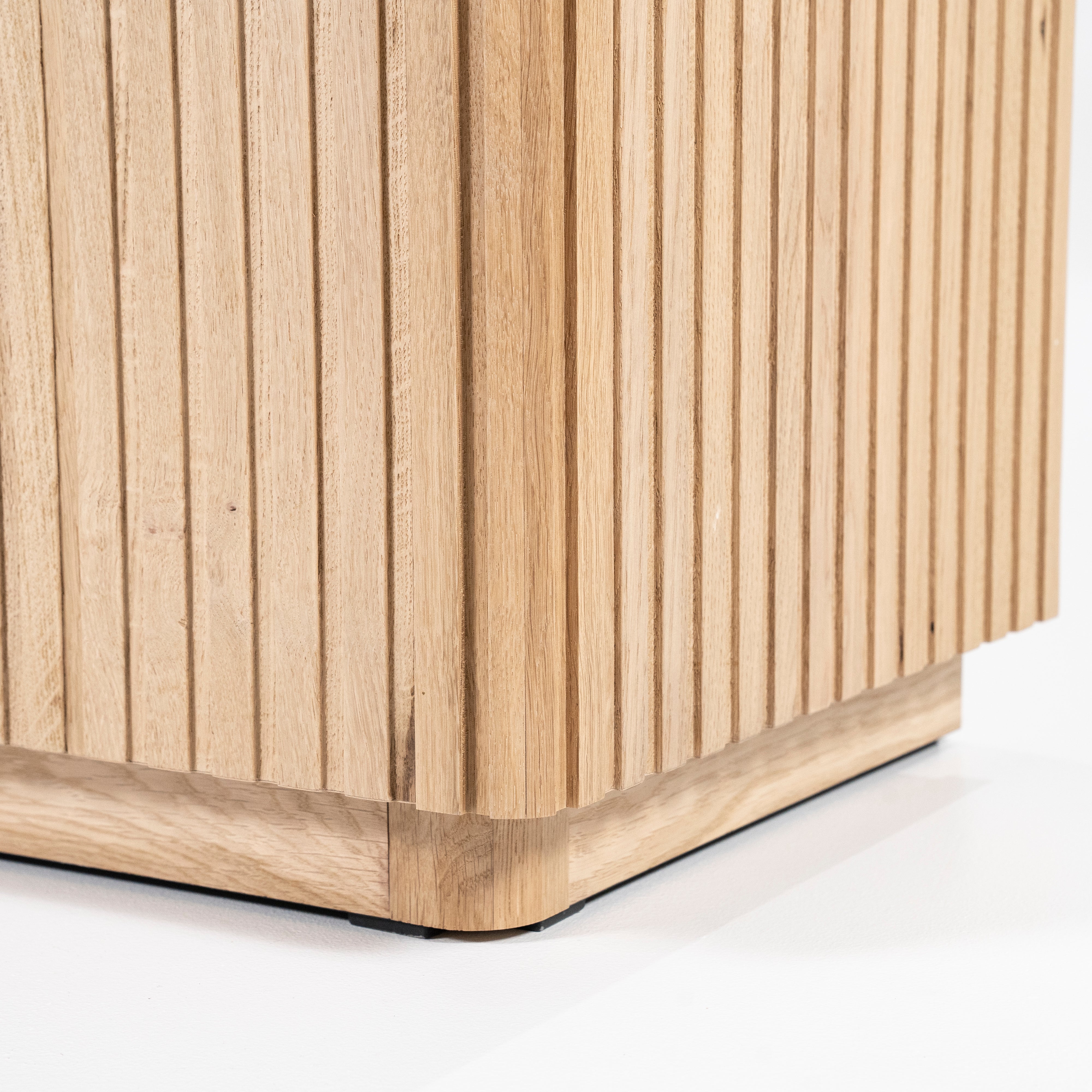 Kommode ROSENBORG aus Eichenholz