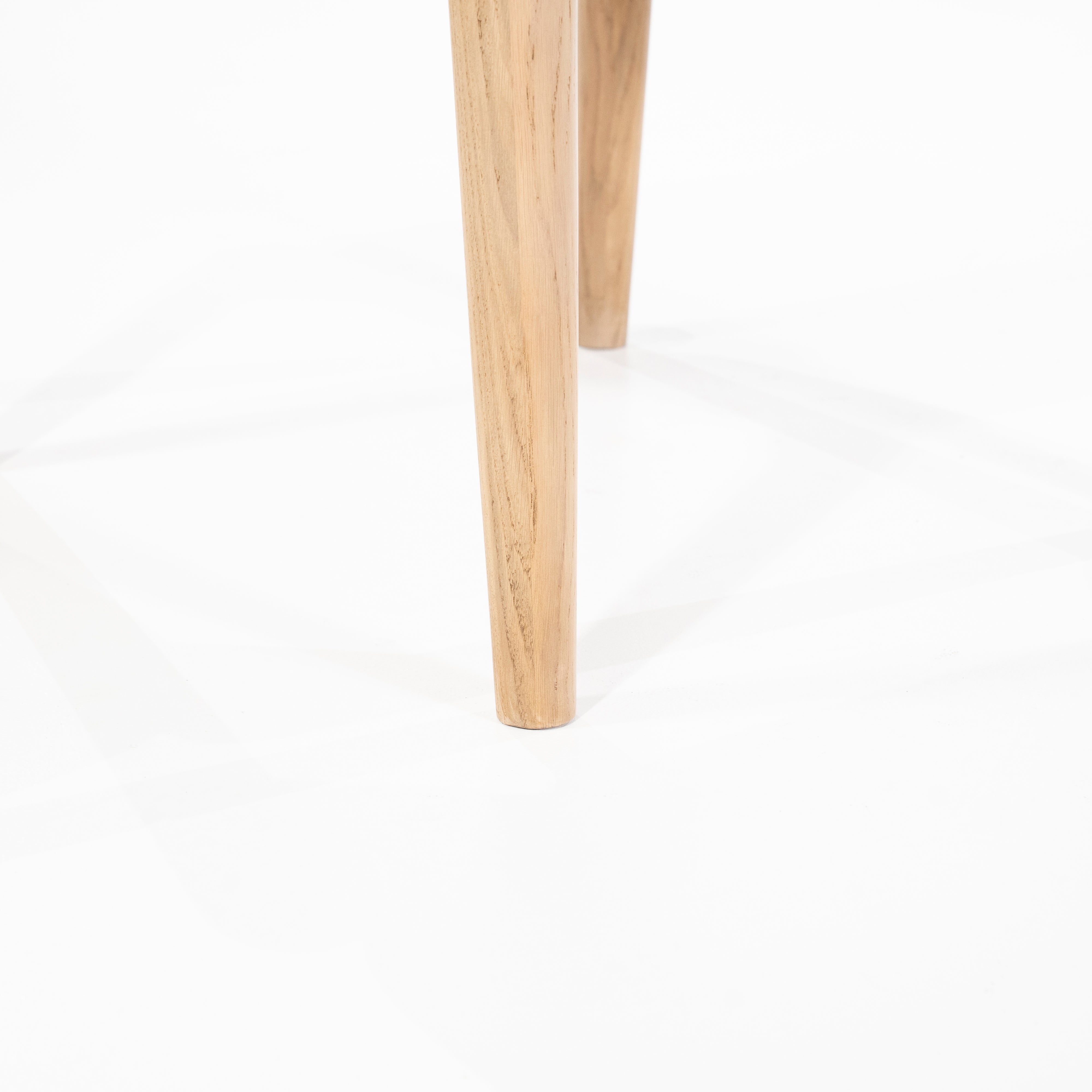 SELBU Side Table Oak Wood