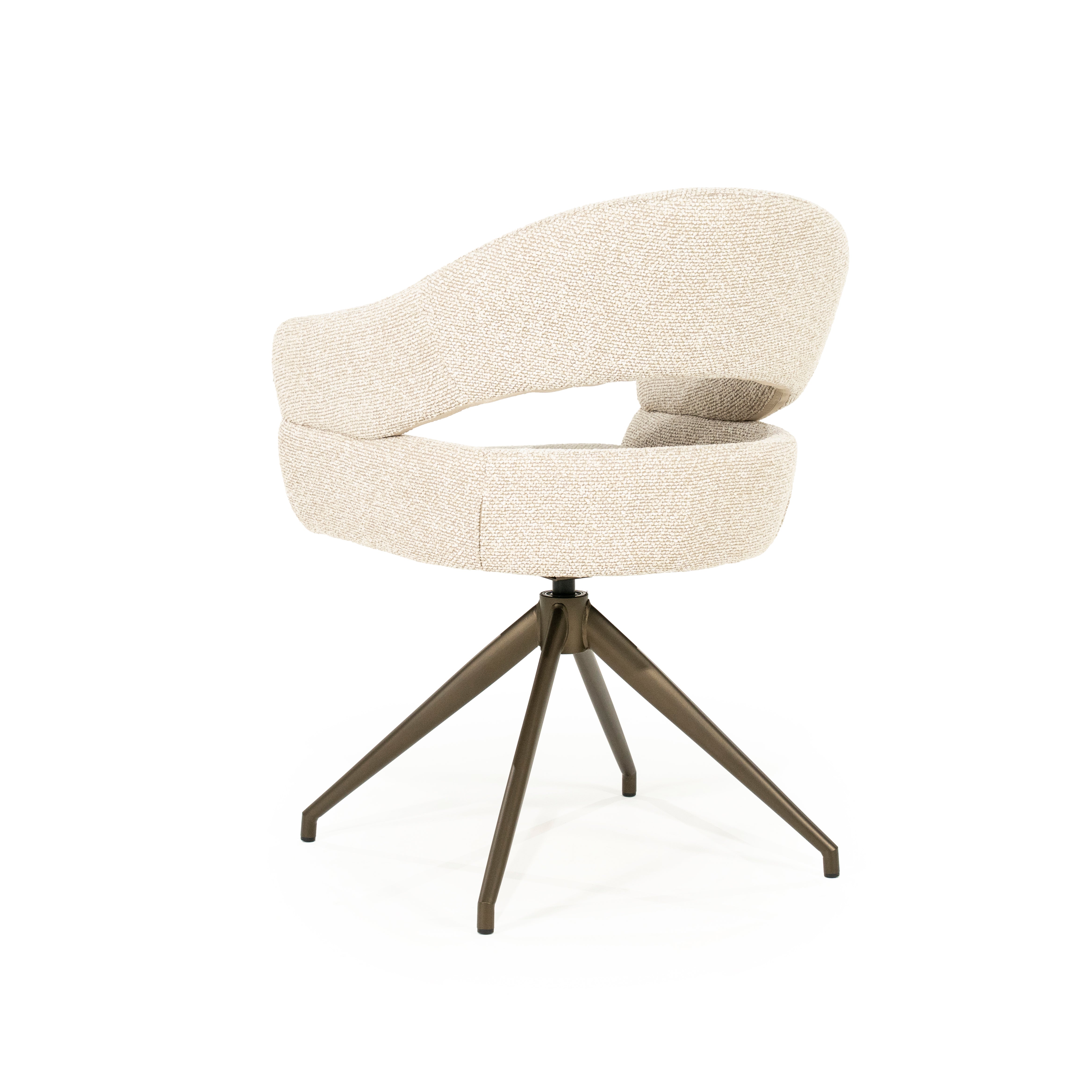 Drehstuhl HAILEY beige mit dunkelbraunem Fuß