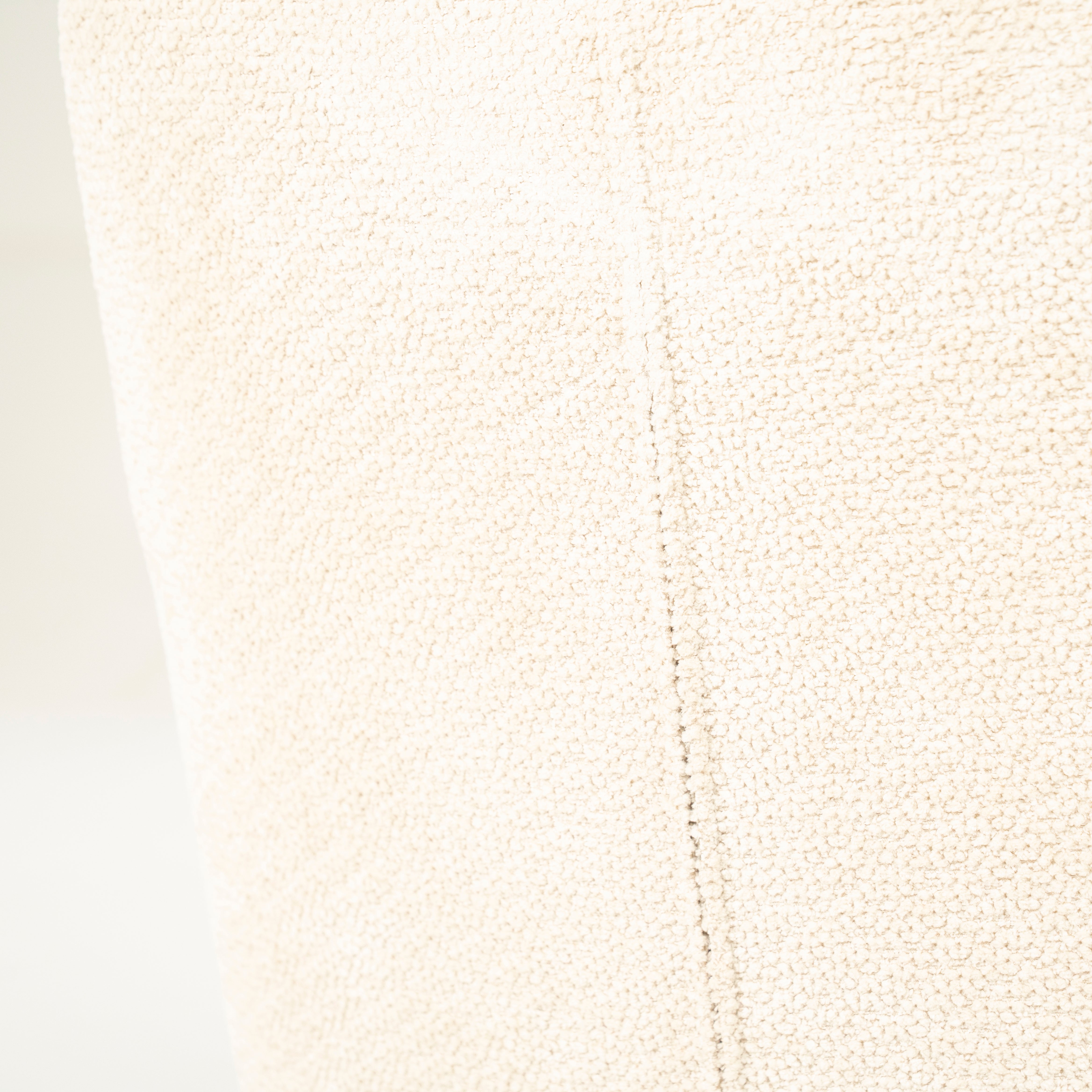 Drehstuhl HUGO beige mit dunkelbraunem Fuß