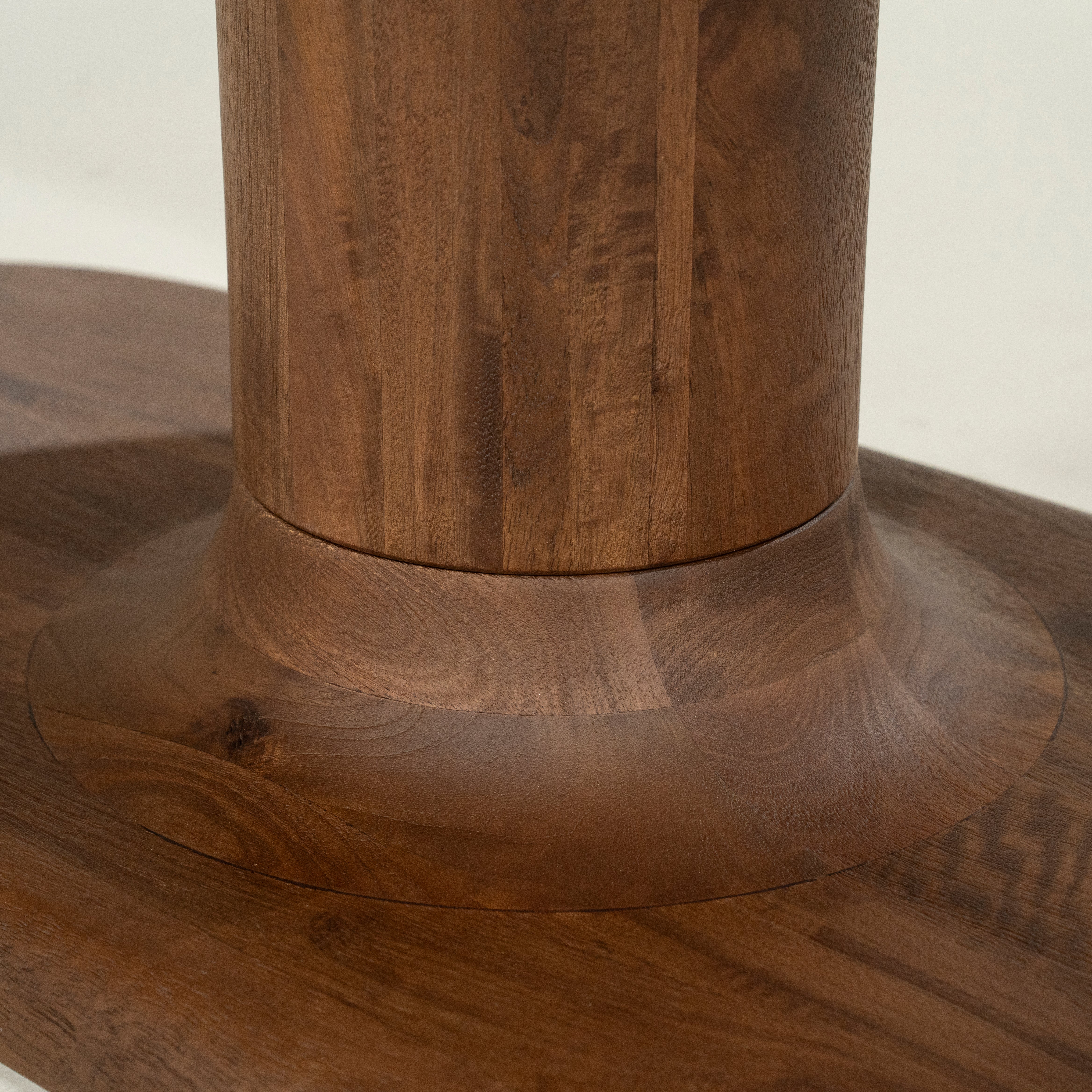 Ovaler Tisch COCO aus dunkelbraunem Mangoholz