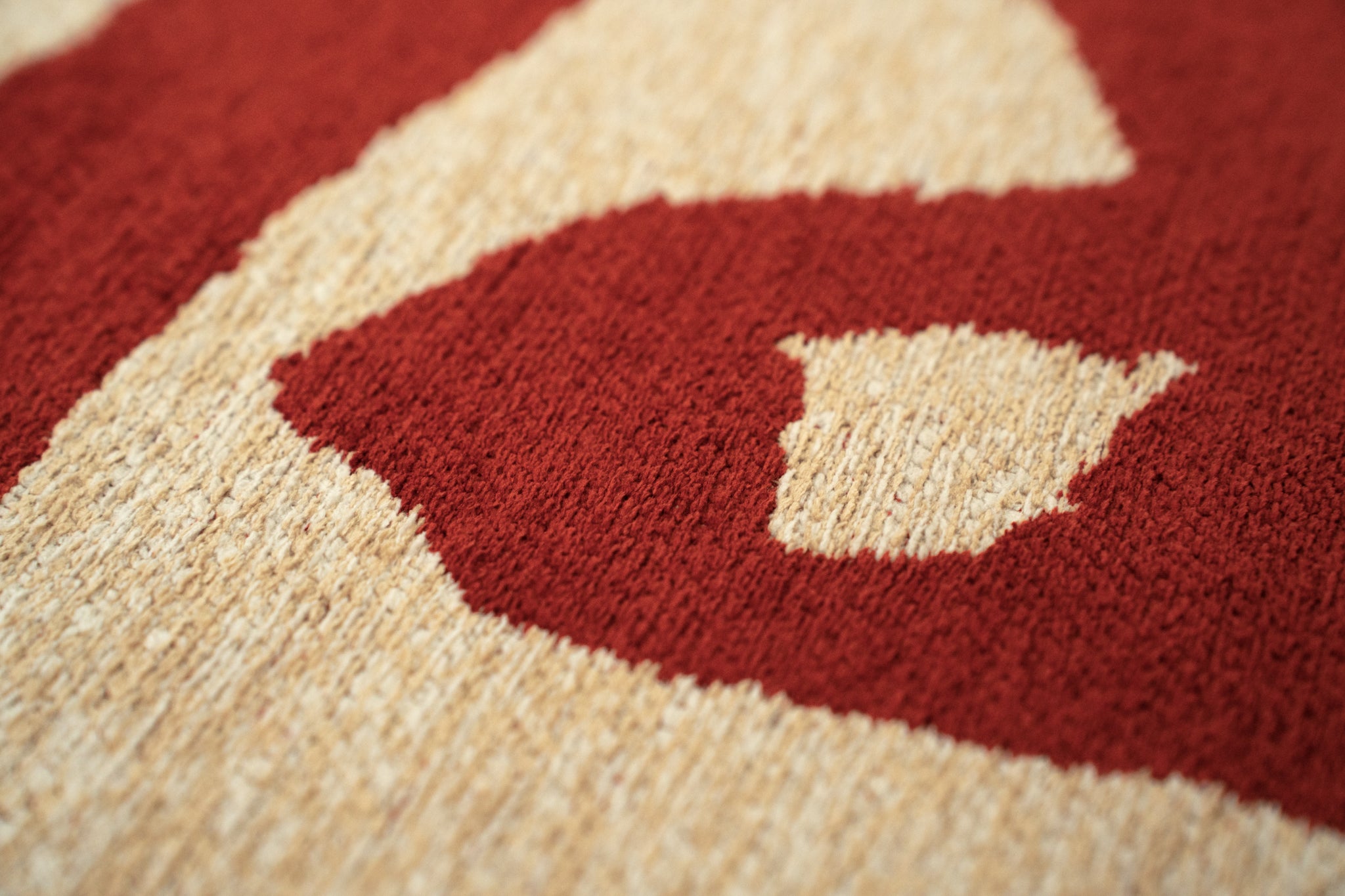 Teppich RIBBON beige mit Rot