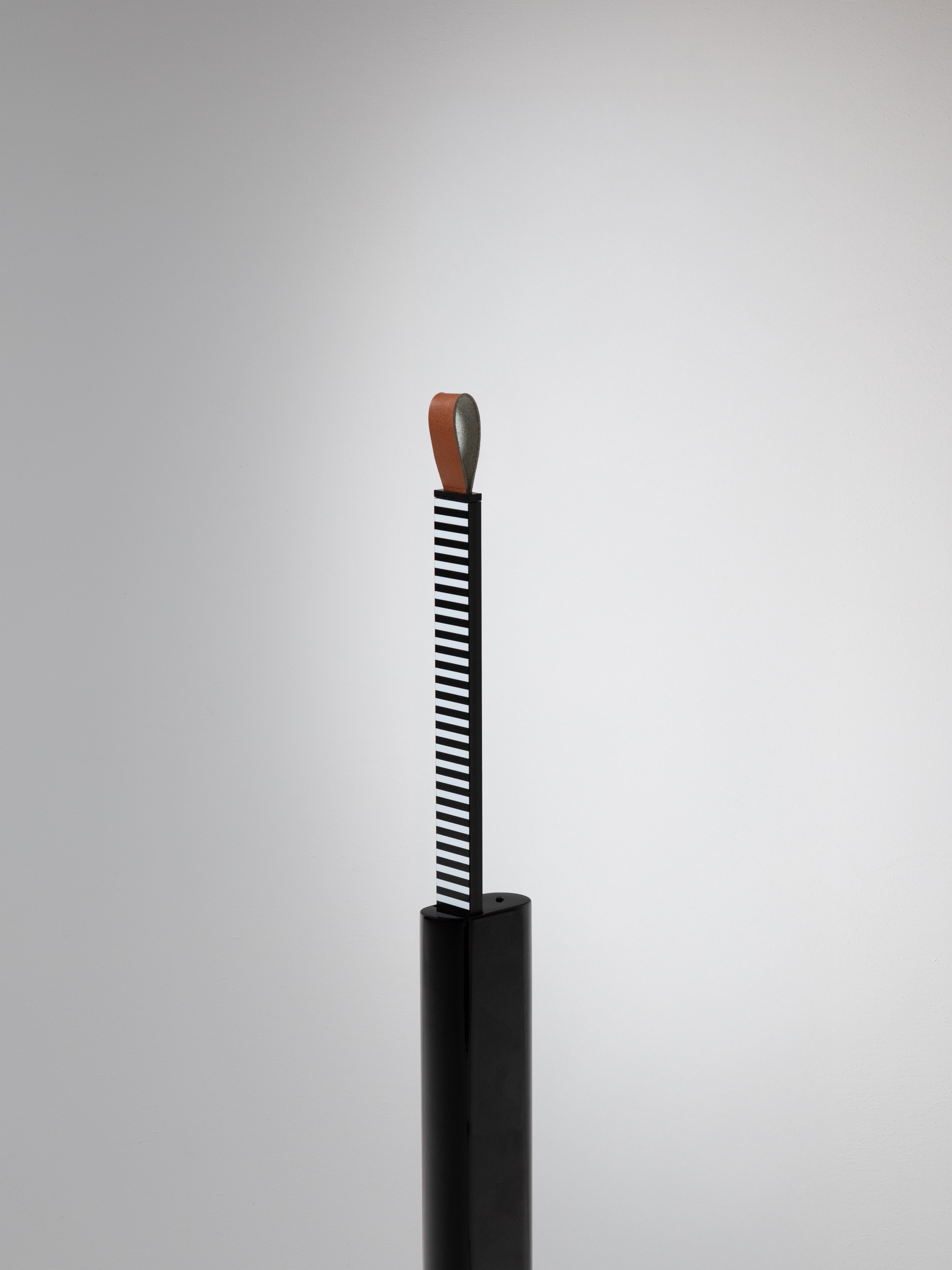Tischlampe METRICA glänzend schwarz
