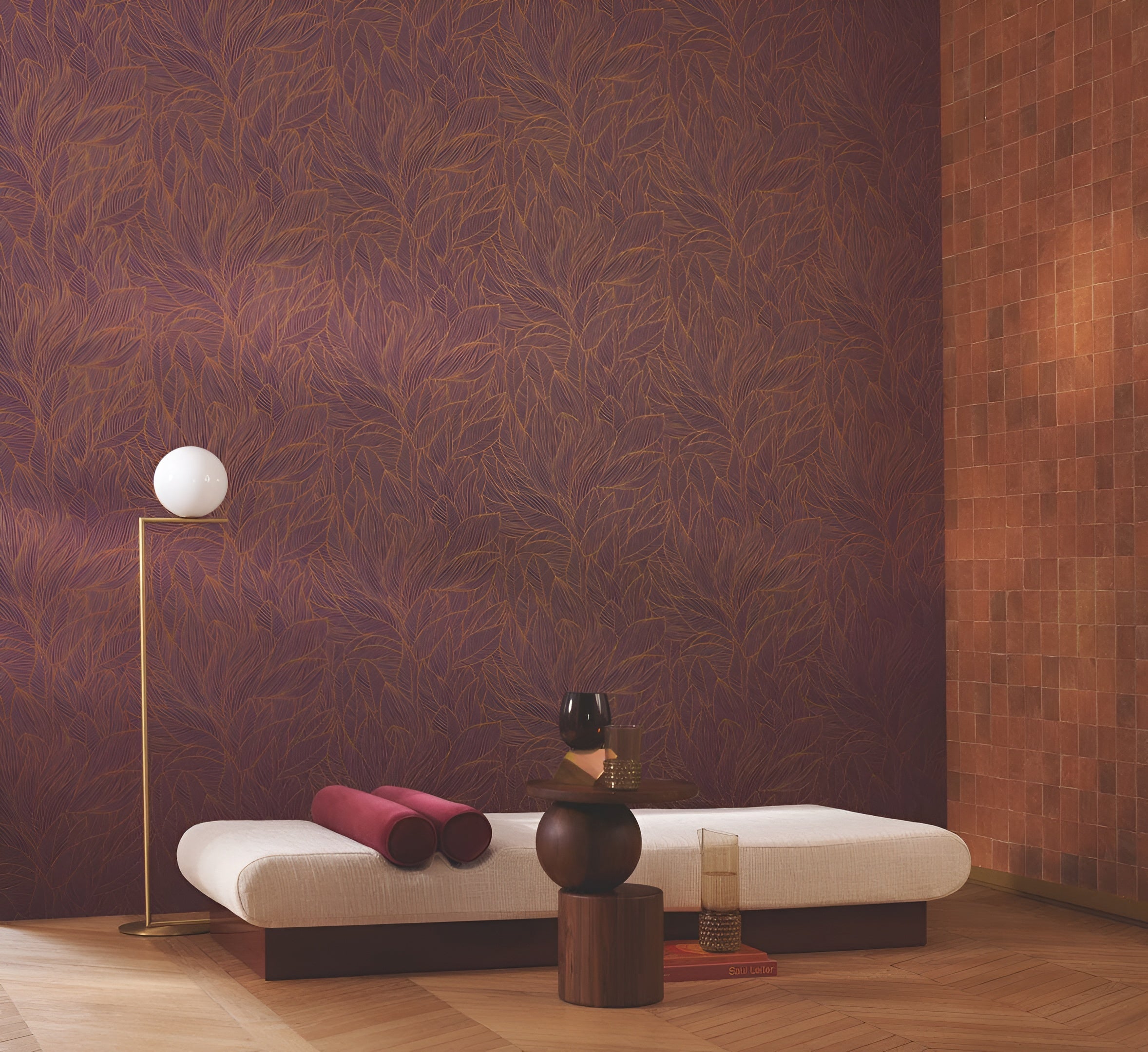 Wallpaper with a plant leaf motif and metallic effect HOSTA - PURPLE/BRONZE in purple with copper