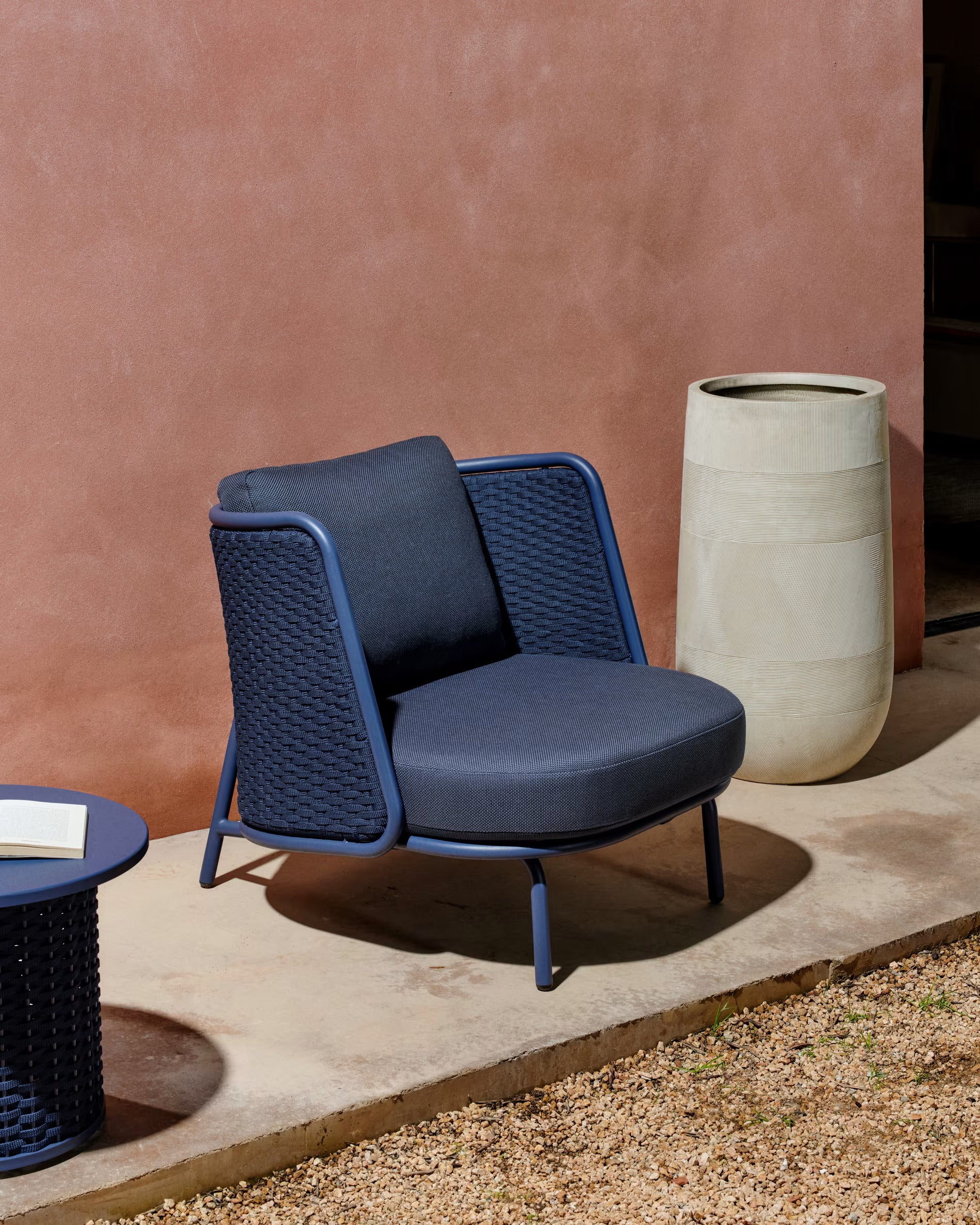 Sedalis blue garden armchair