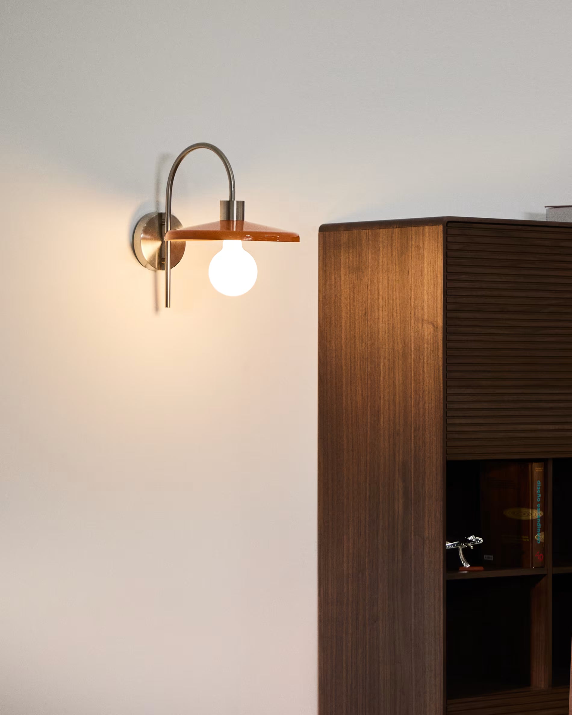 Wandleuchte NUVIRA orange mit Silber