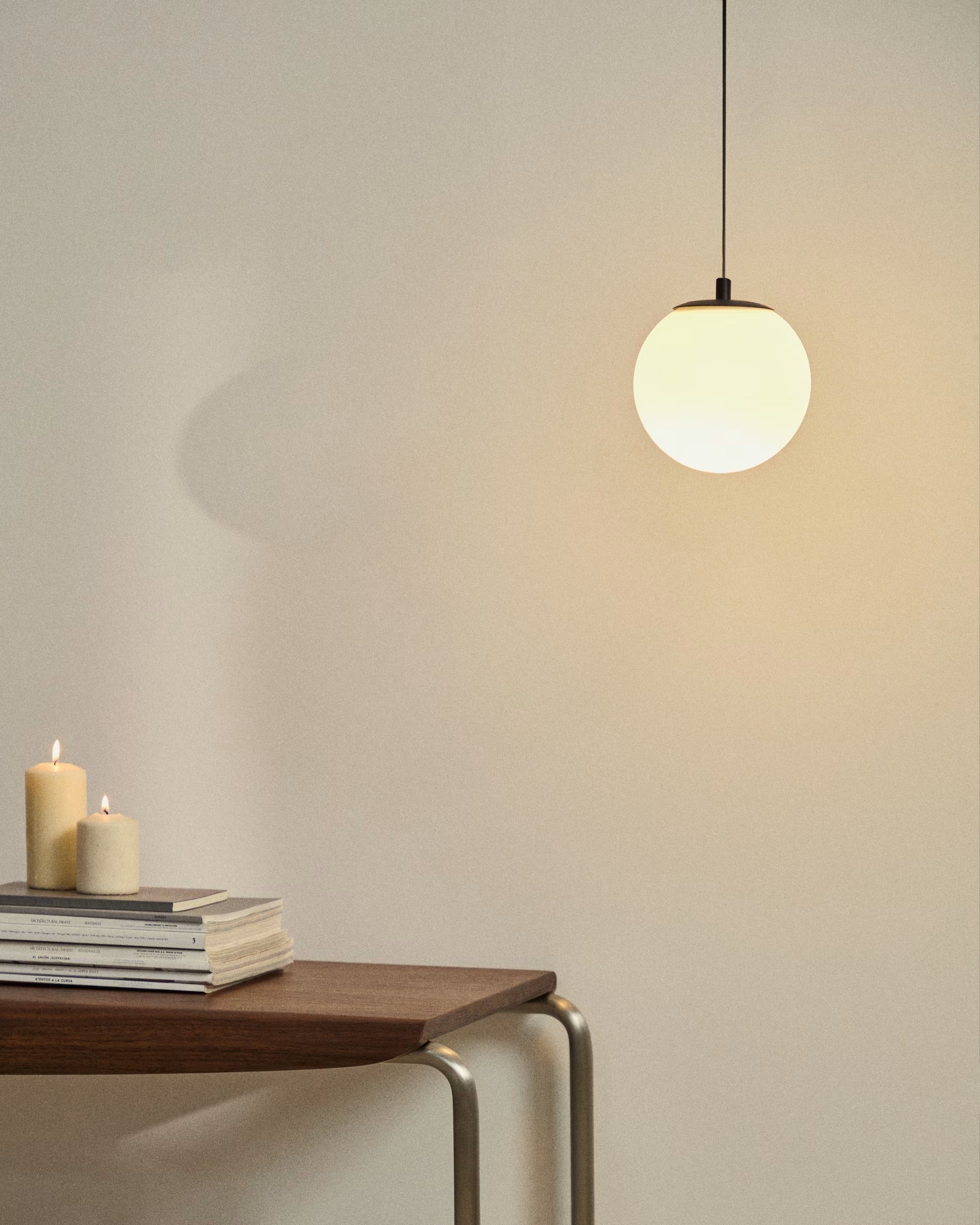 BRISIA black pendant lamp