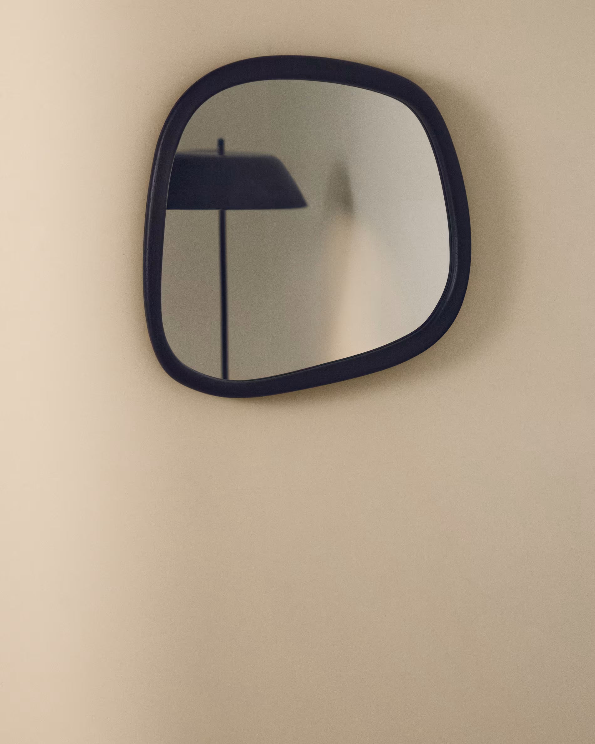 Lustro ALURA schwarzes Teakholz